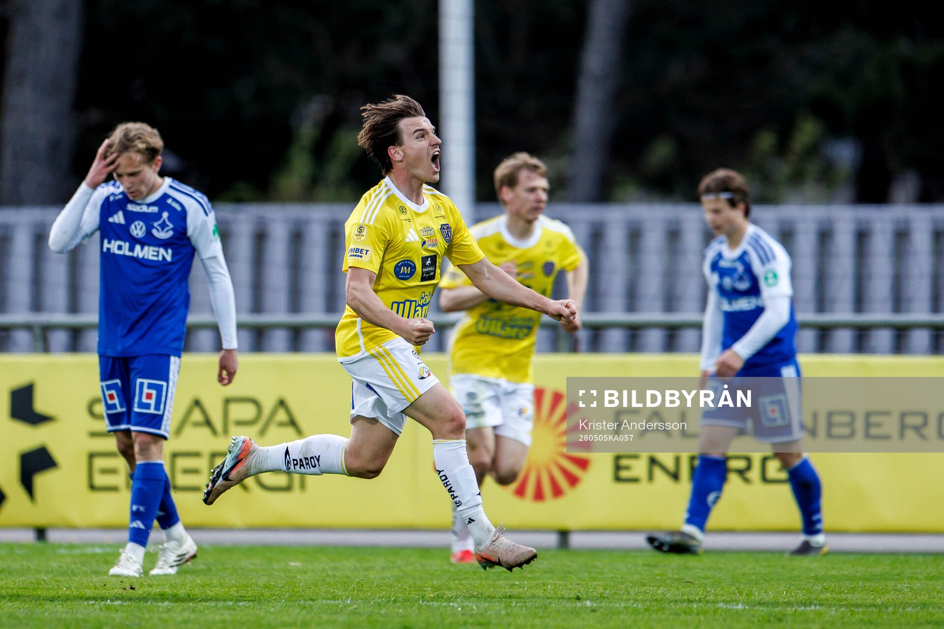 Falkenbergs Oskar Lindberg jublar