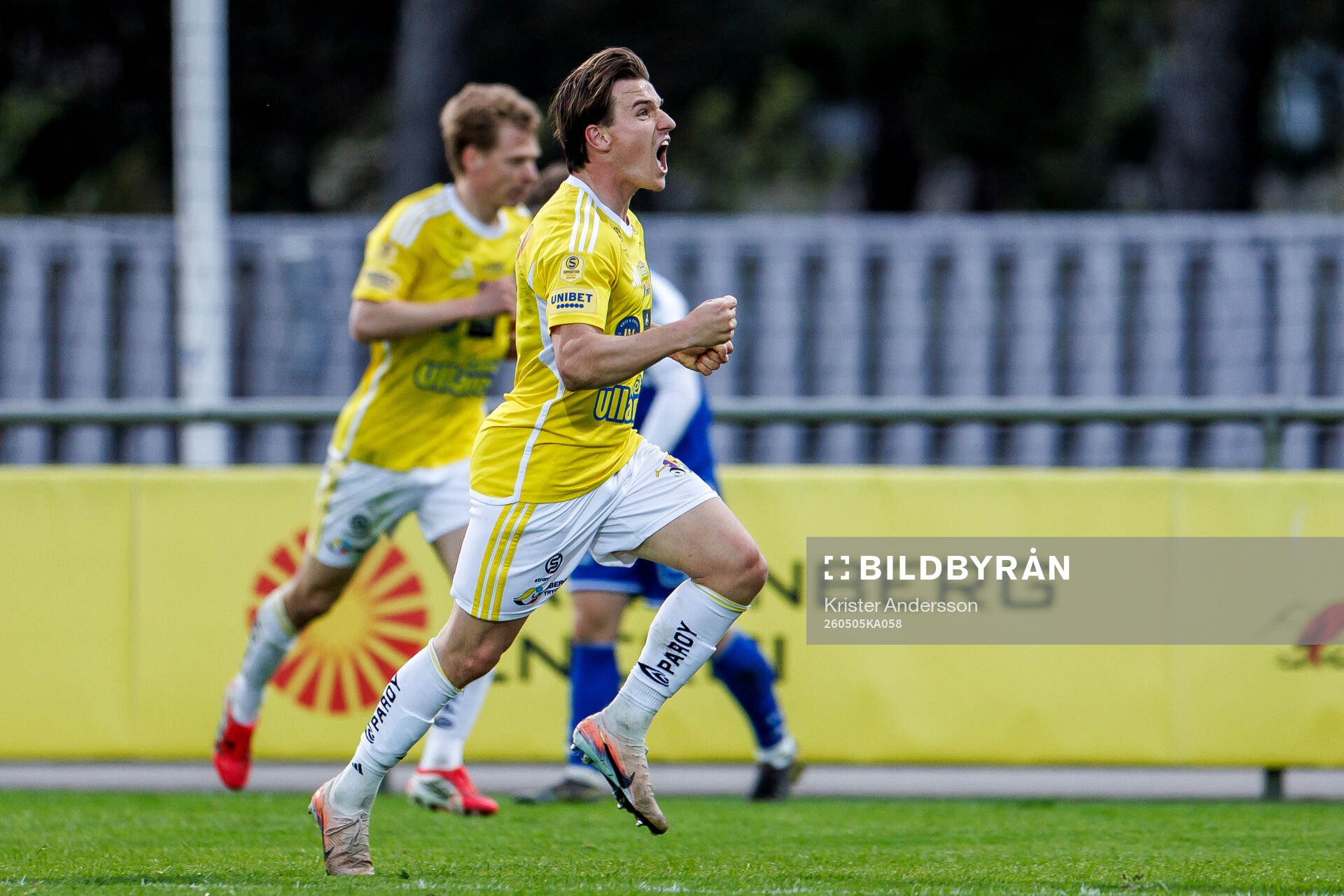 Falkenbergs Oskar Lindberg jublar
