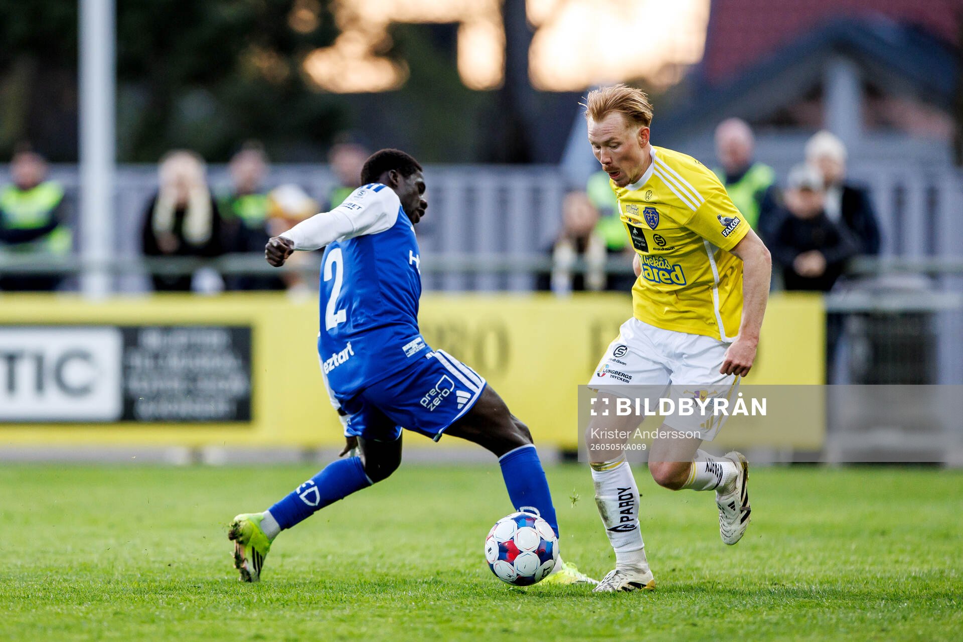 IFK Norrköpings Mbaye Cisse och Falkenbergs Linus