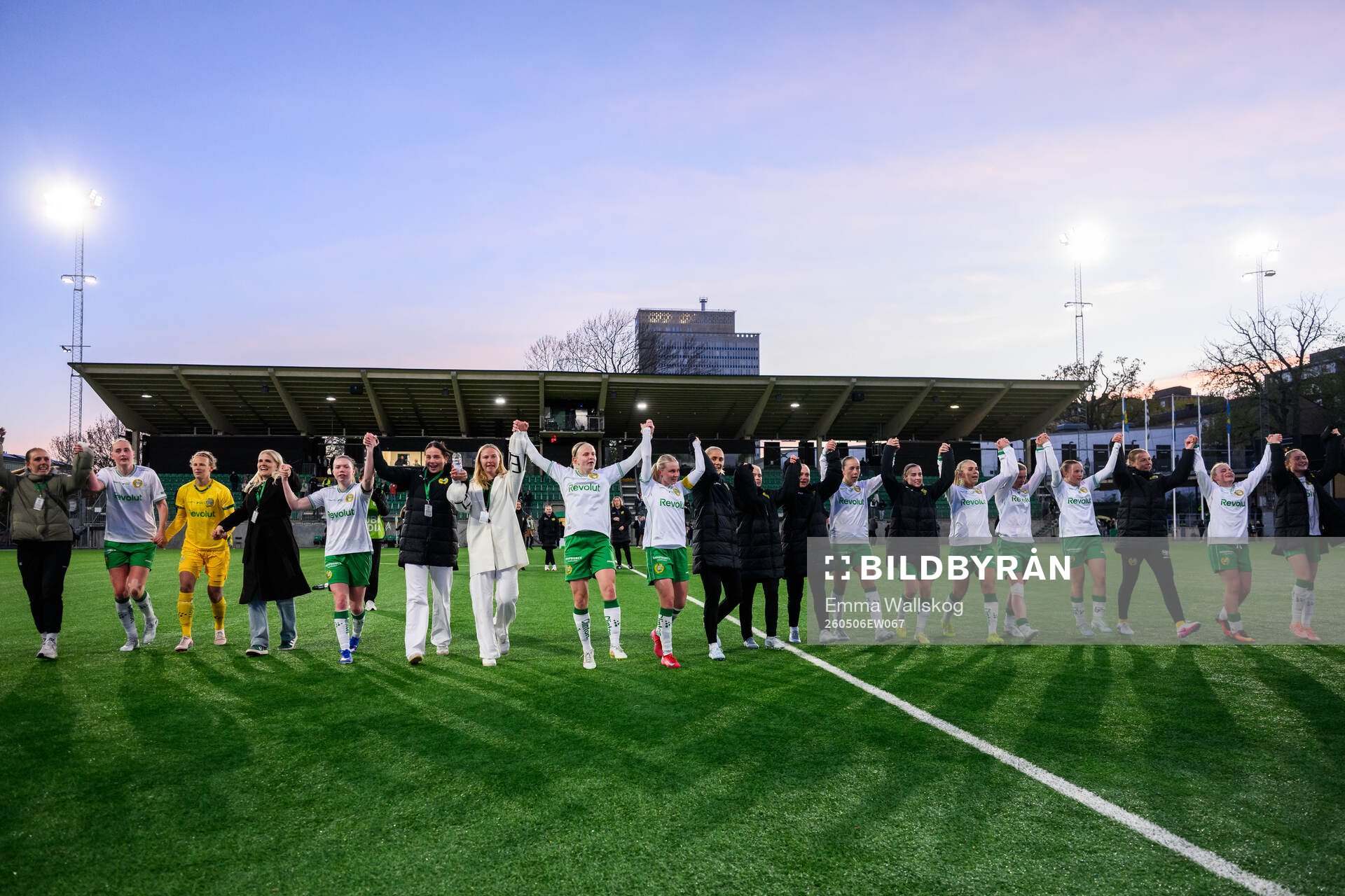 Hammarbys spelare jublar