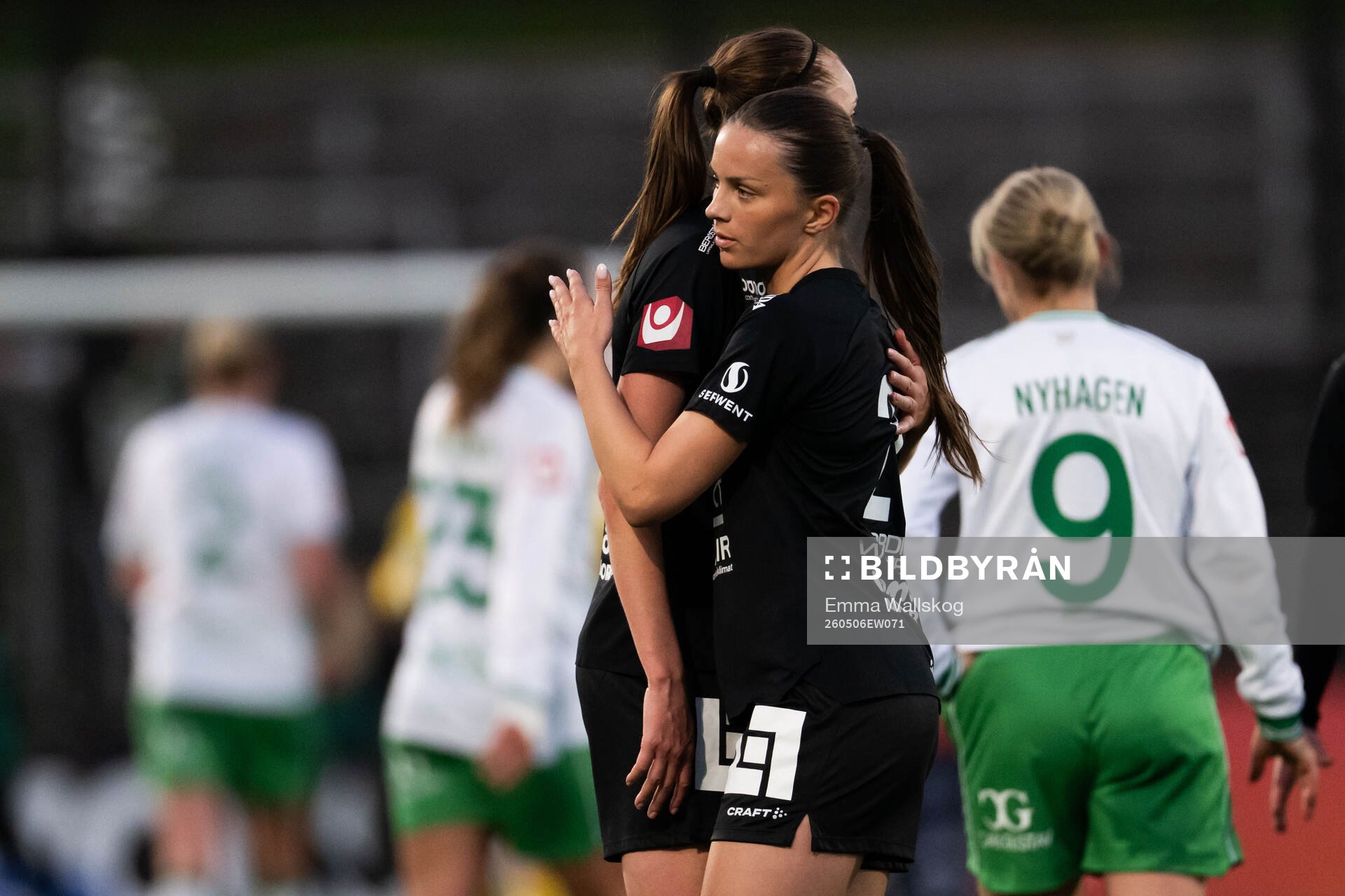 IK Uppsalas Julia Ragnarsson och Stina Leffler deppar