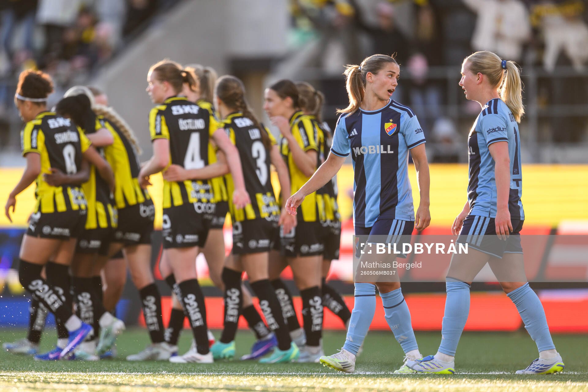 Djurgårdens Johanna Renmark och Maria Olafsdottir Gros