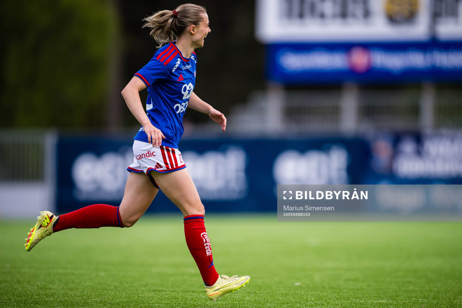 Eline Hegg of Vålerenga celebrates