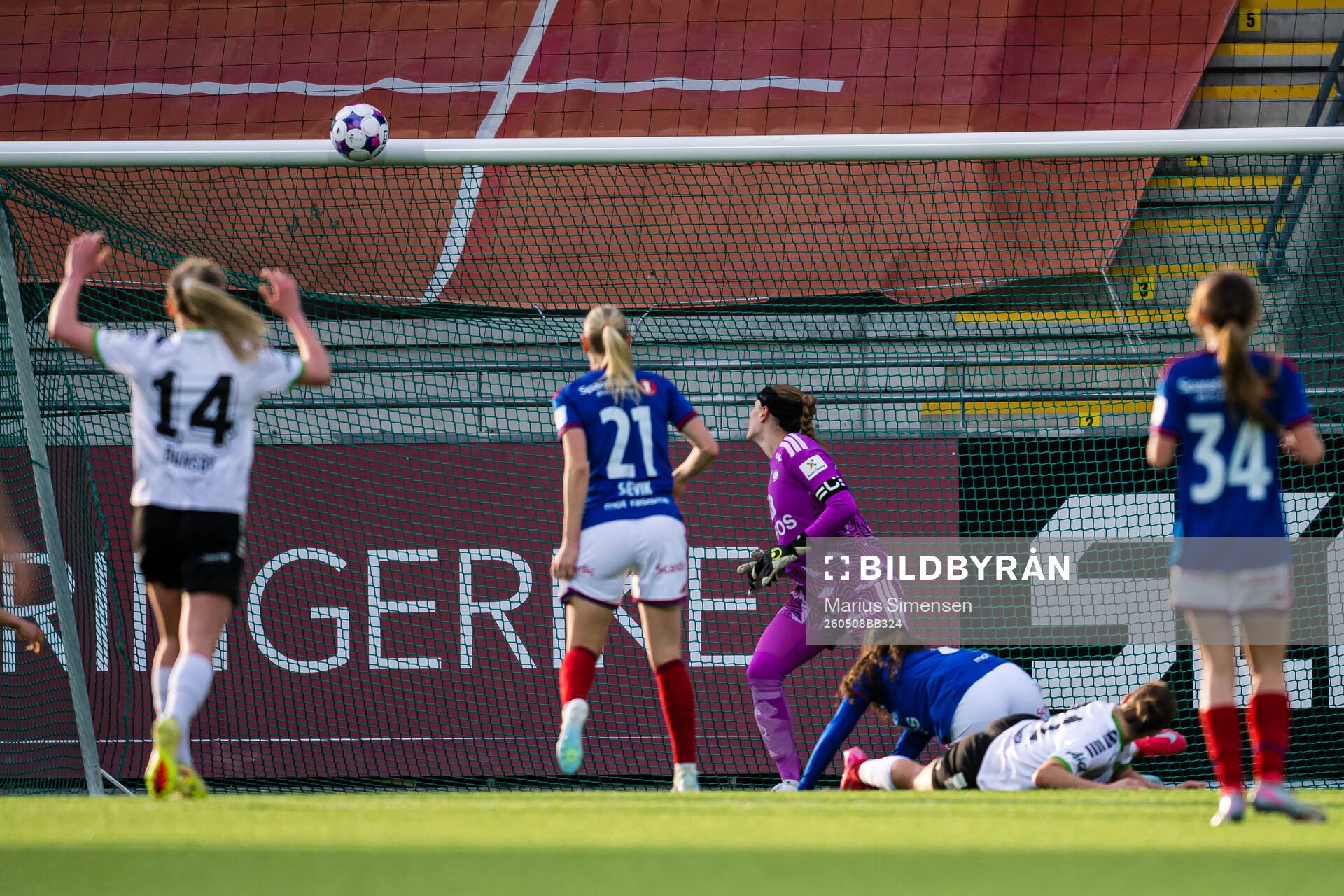 Silje Bekkåsen Nyhagen of Hønefoss missing a chance to