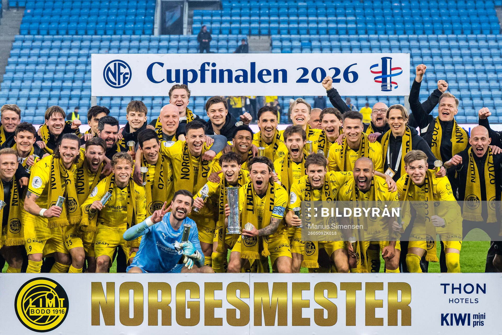 Players of Bodø/Glimt celebrates with the trophy