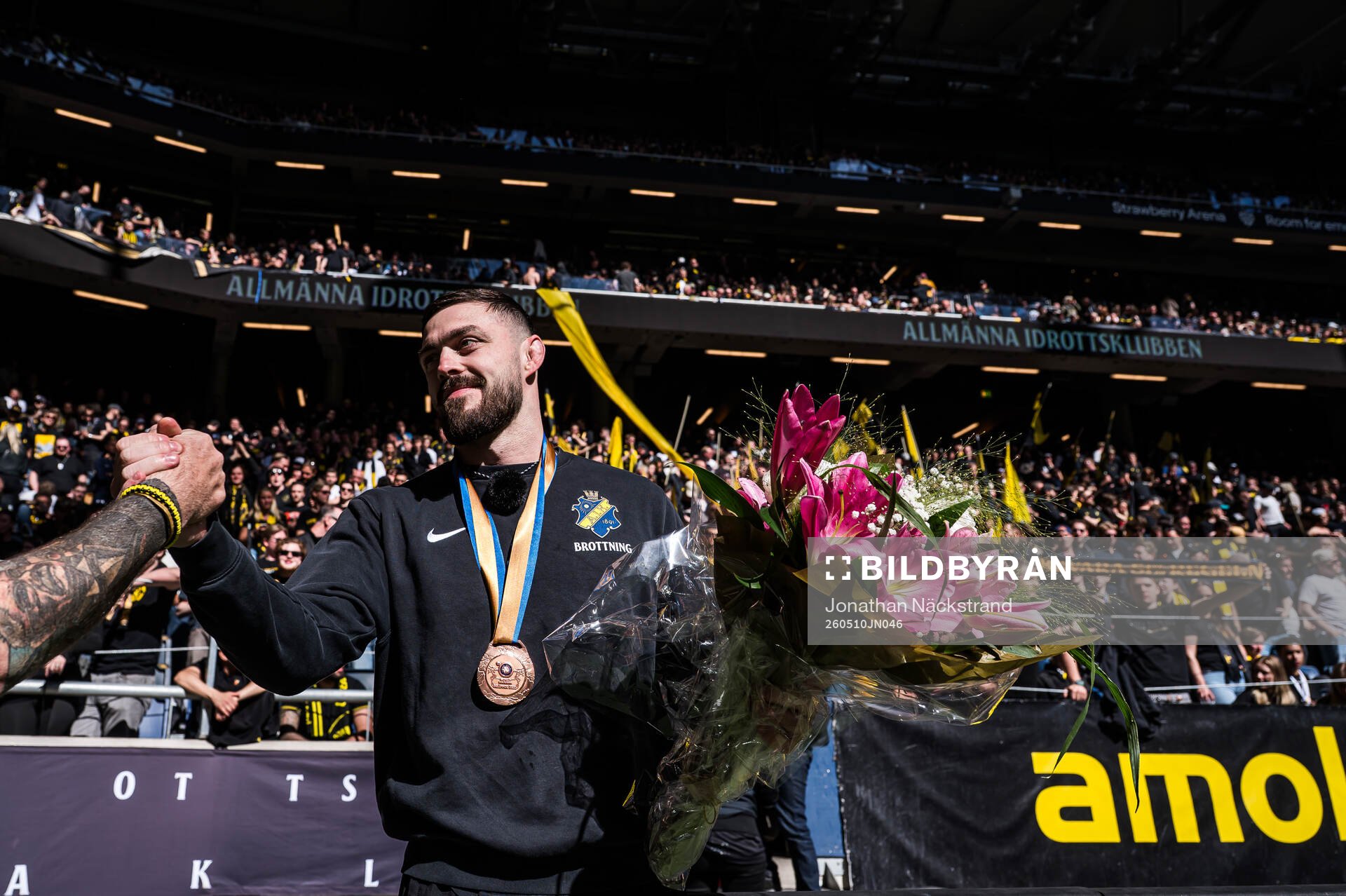 Medaljcermoni för Alex Bjurberg Kessidis VM-brons 2022