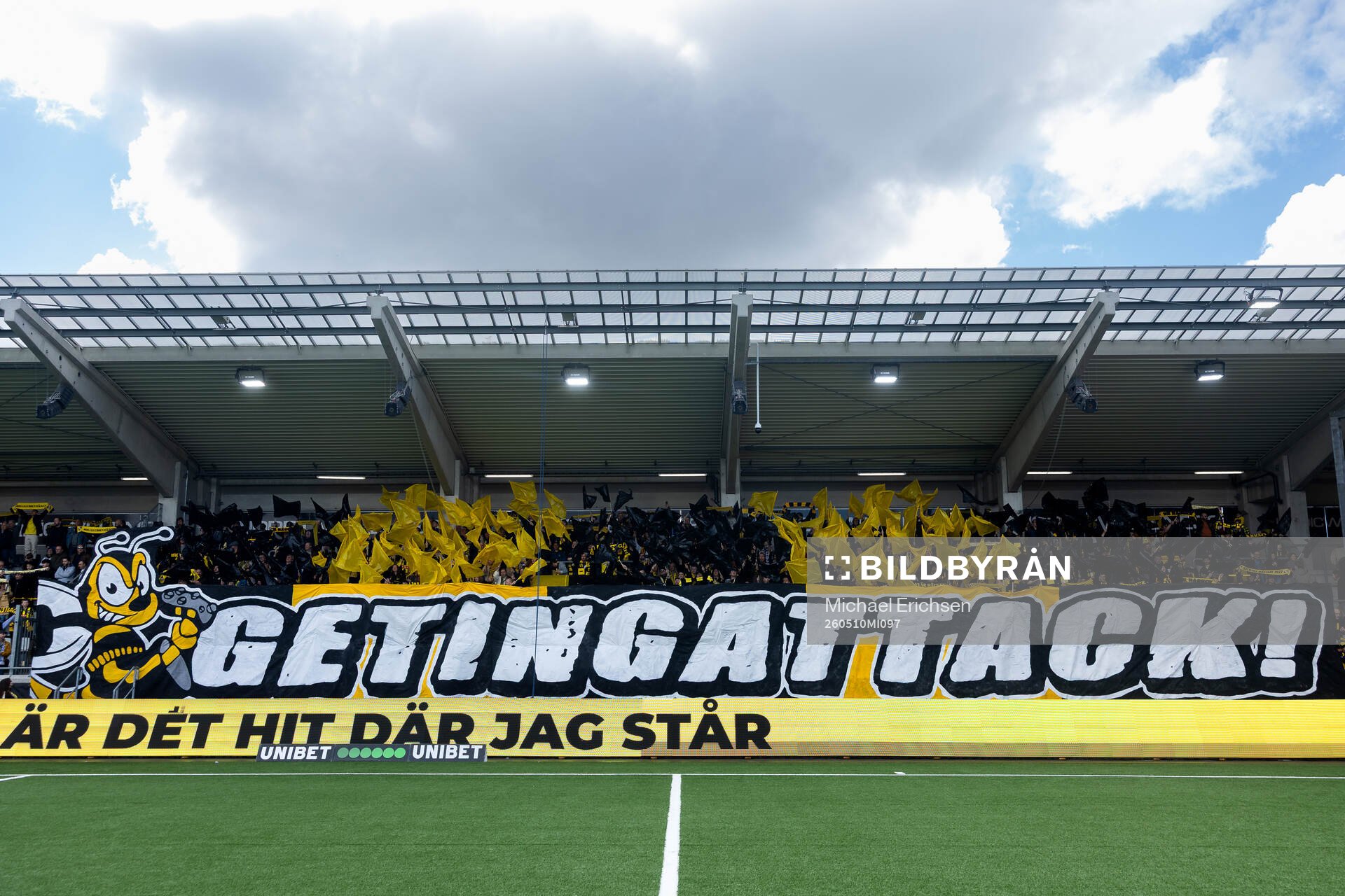Häckens klack med ett Tifo
