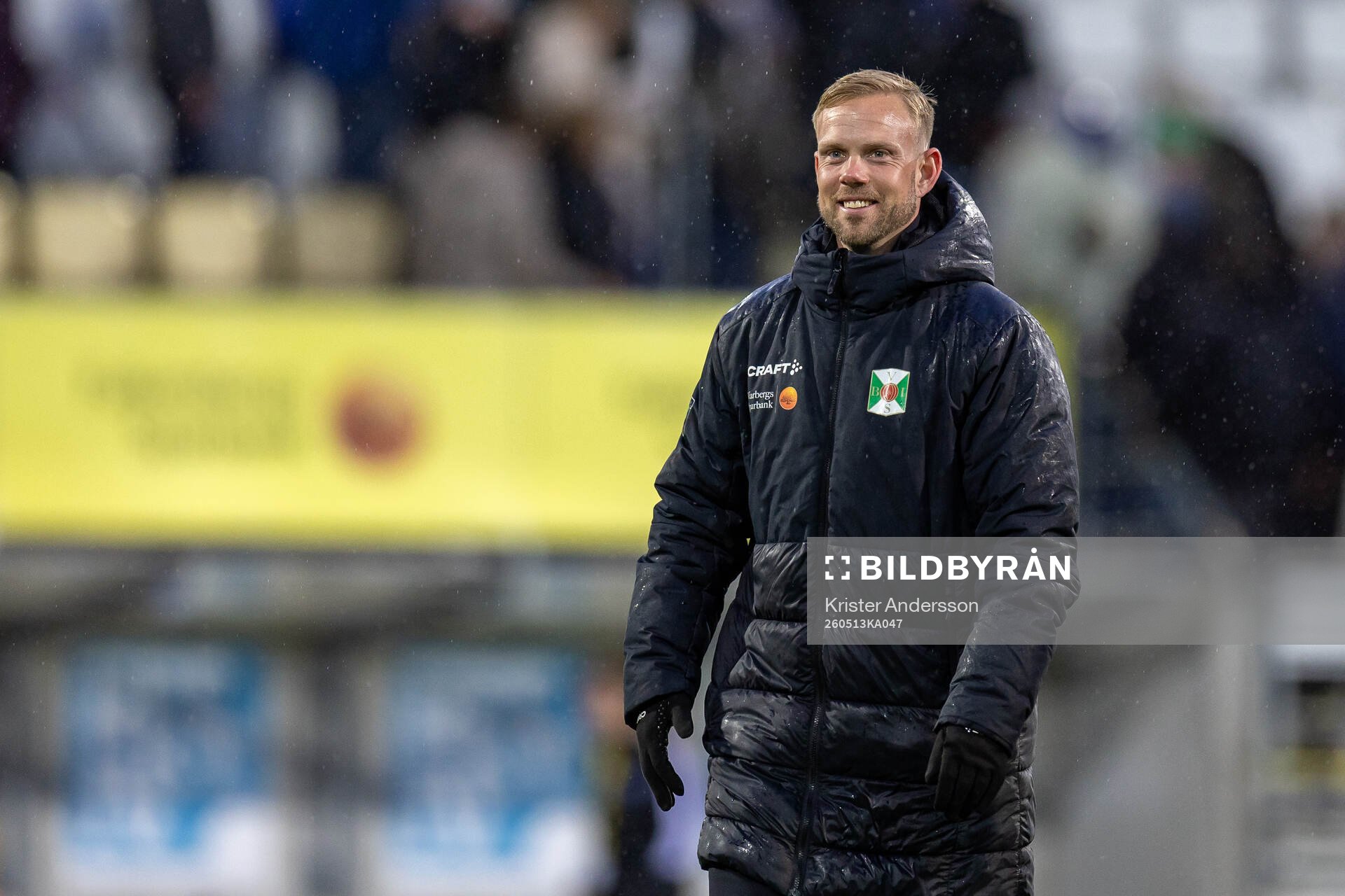 Varbergs tränare Victor Salwén jublar