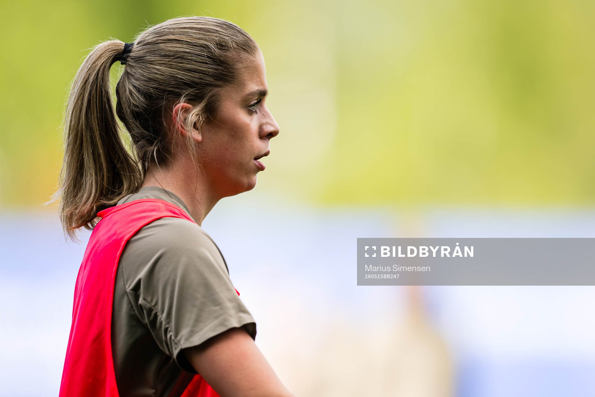 Sandra Pallesen-Nygård of Stabæk warms up