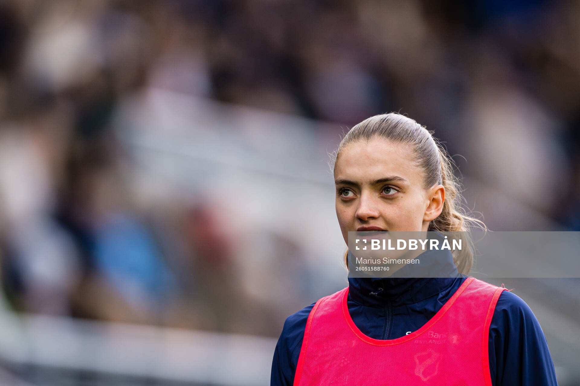 Guro Hammer Røn of Stabæk warms up