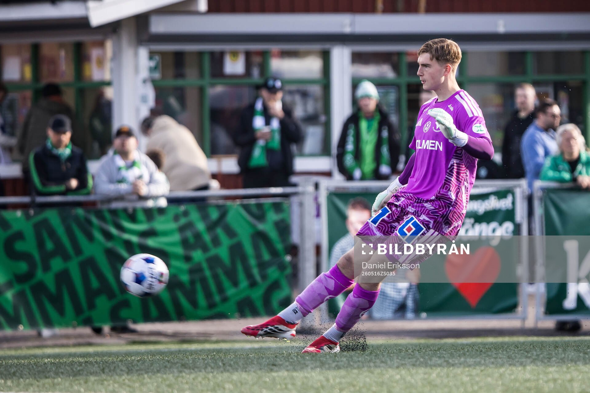 Under fotbollsmatchen i Superettan mellan Brage och IFK