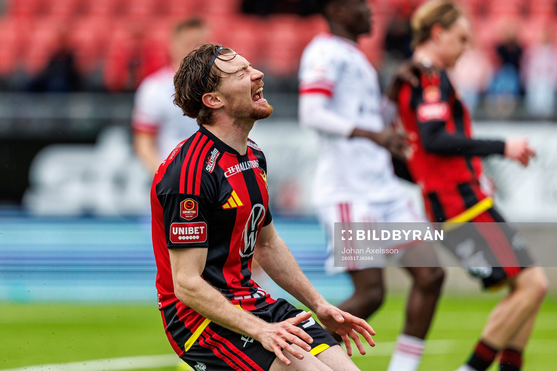 Östersunds Daniel Miljanovic deppar