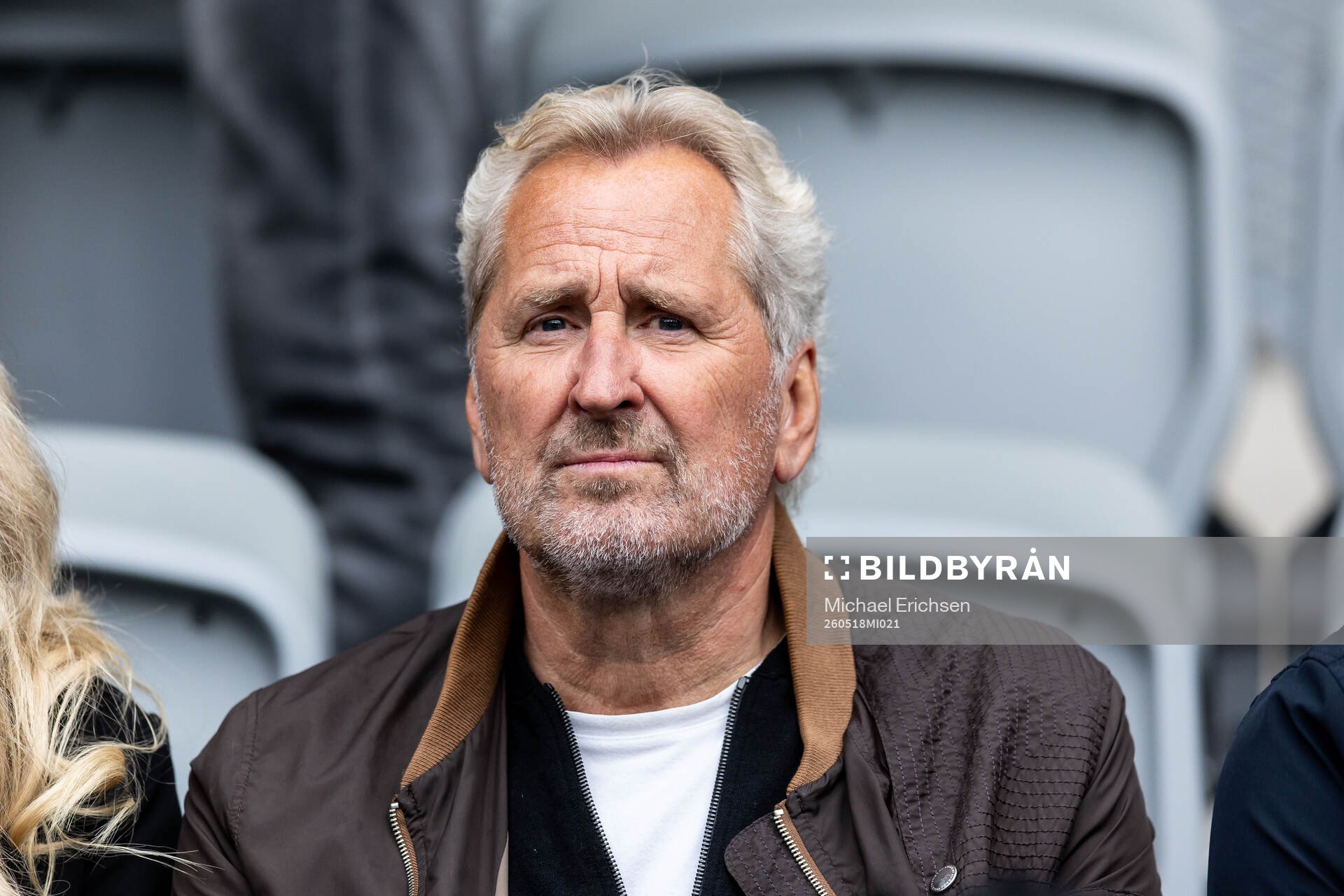 Erik Hamrén på läktaren