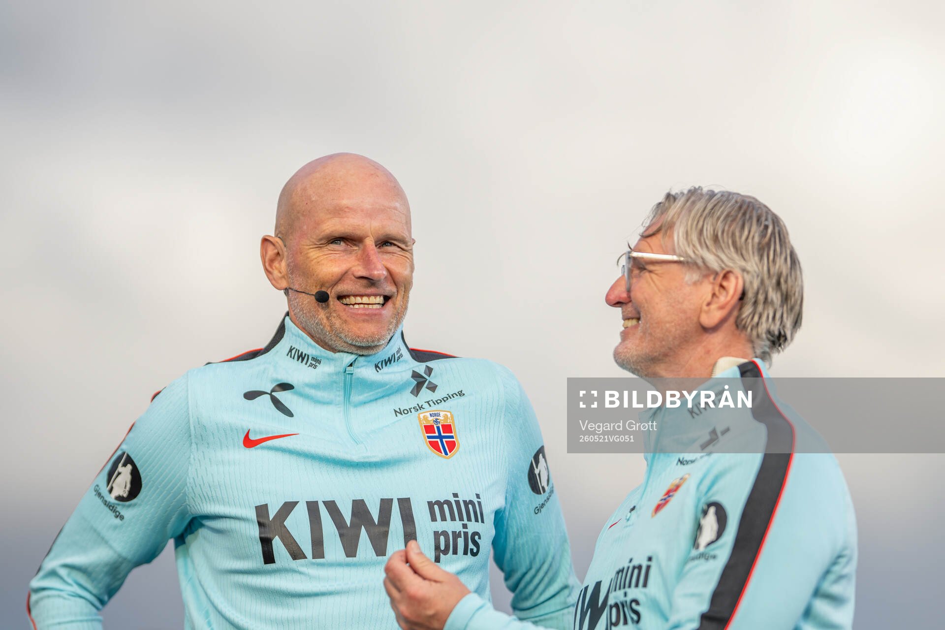 Head coach Ståle Solbakken and assistant coach Kent