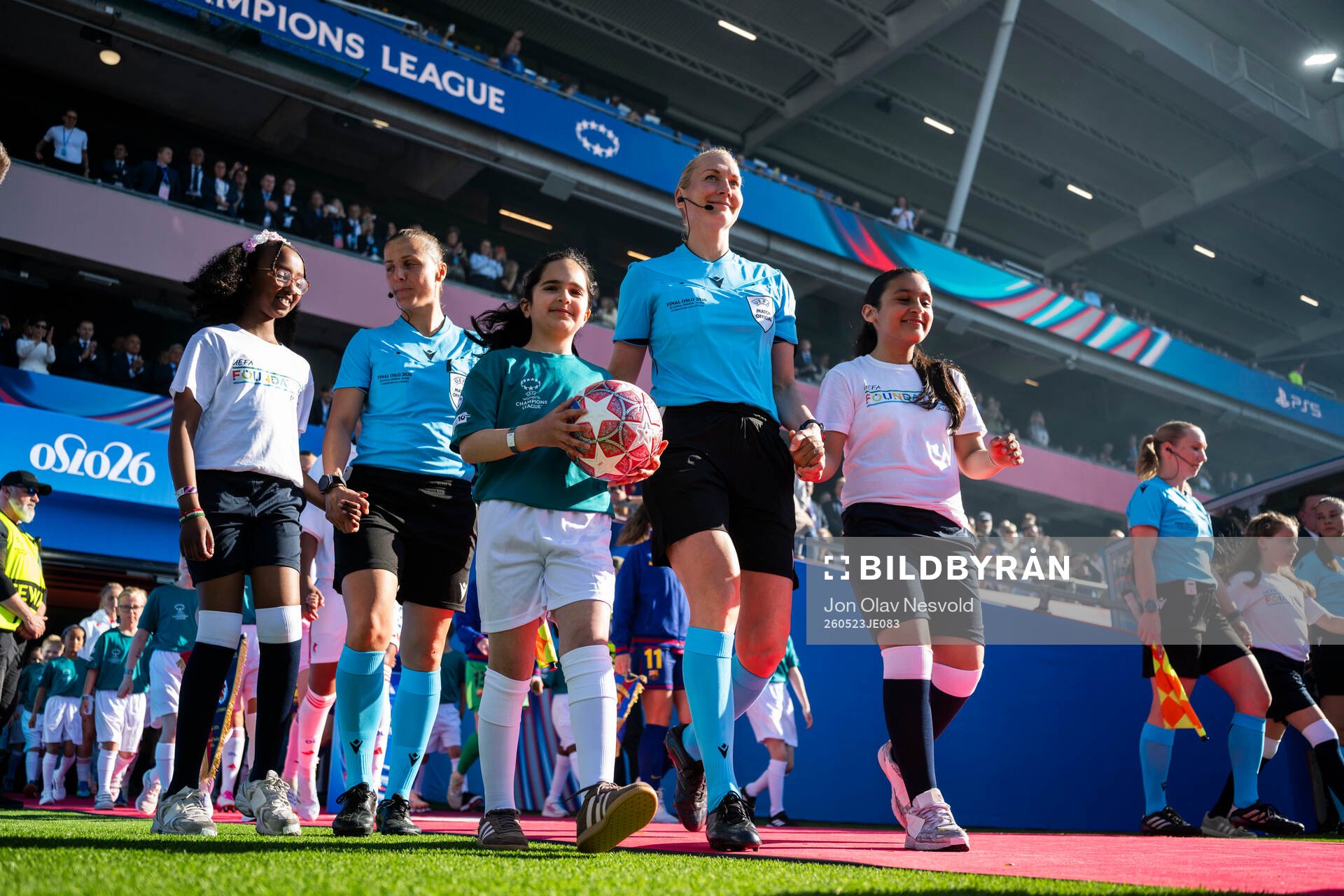 Referee Tess Olofsson