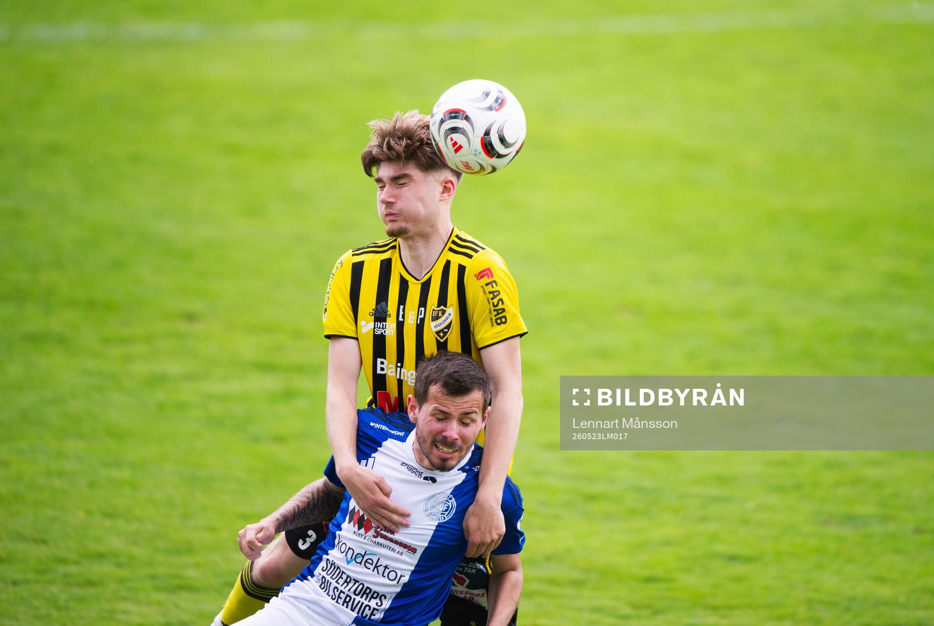 IFK Hässleholms Viggo Gill i matchen i division 3 mellan