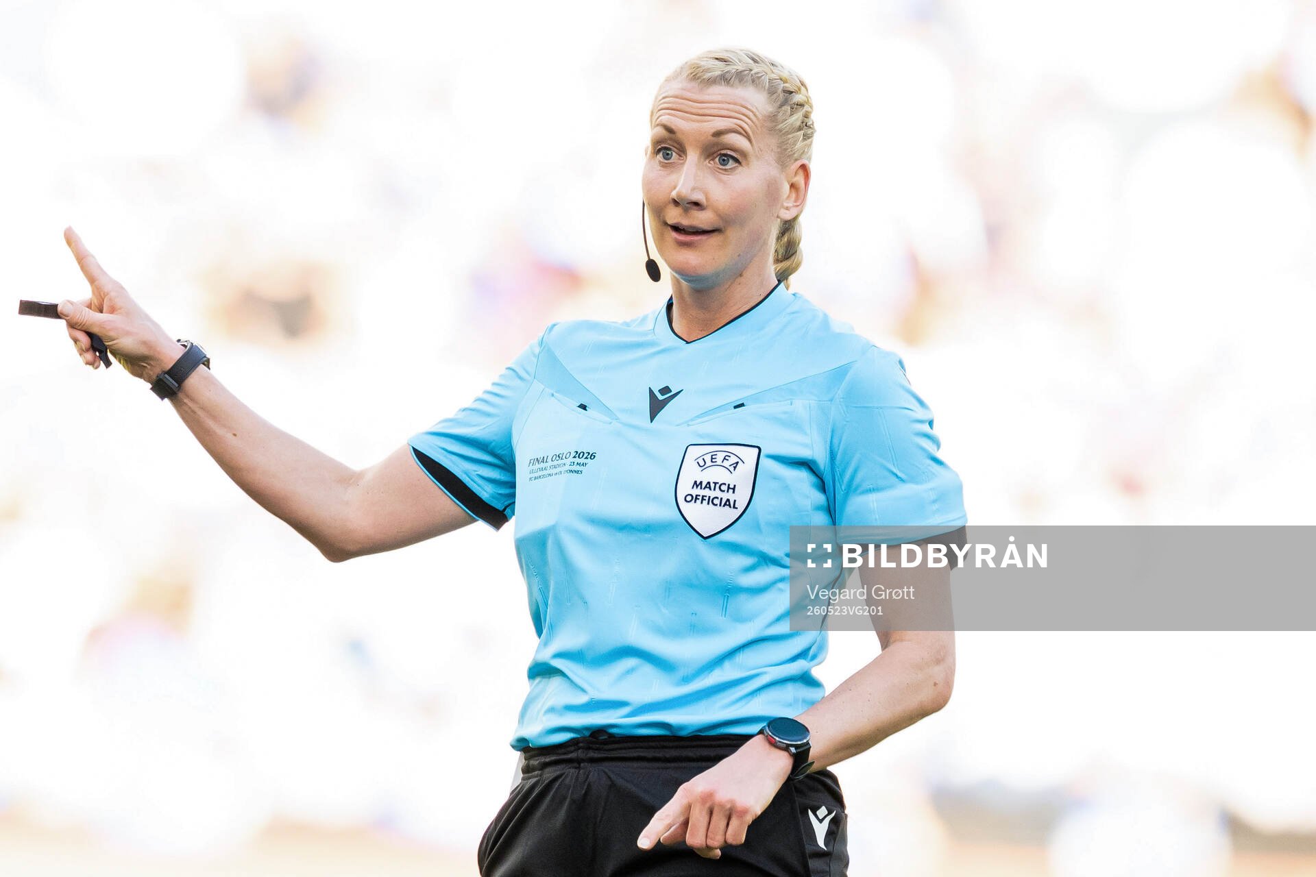 Referee Tess Olofsson