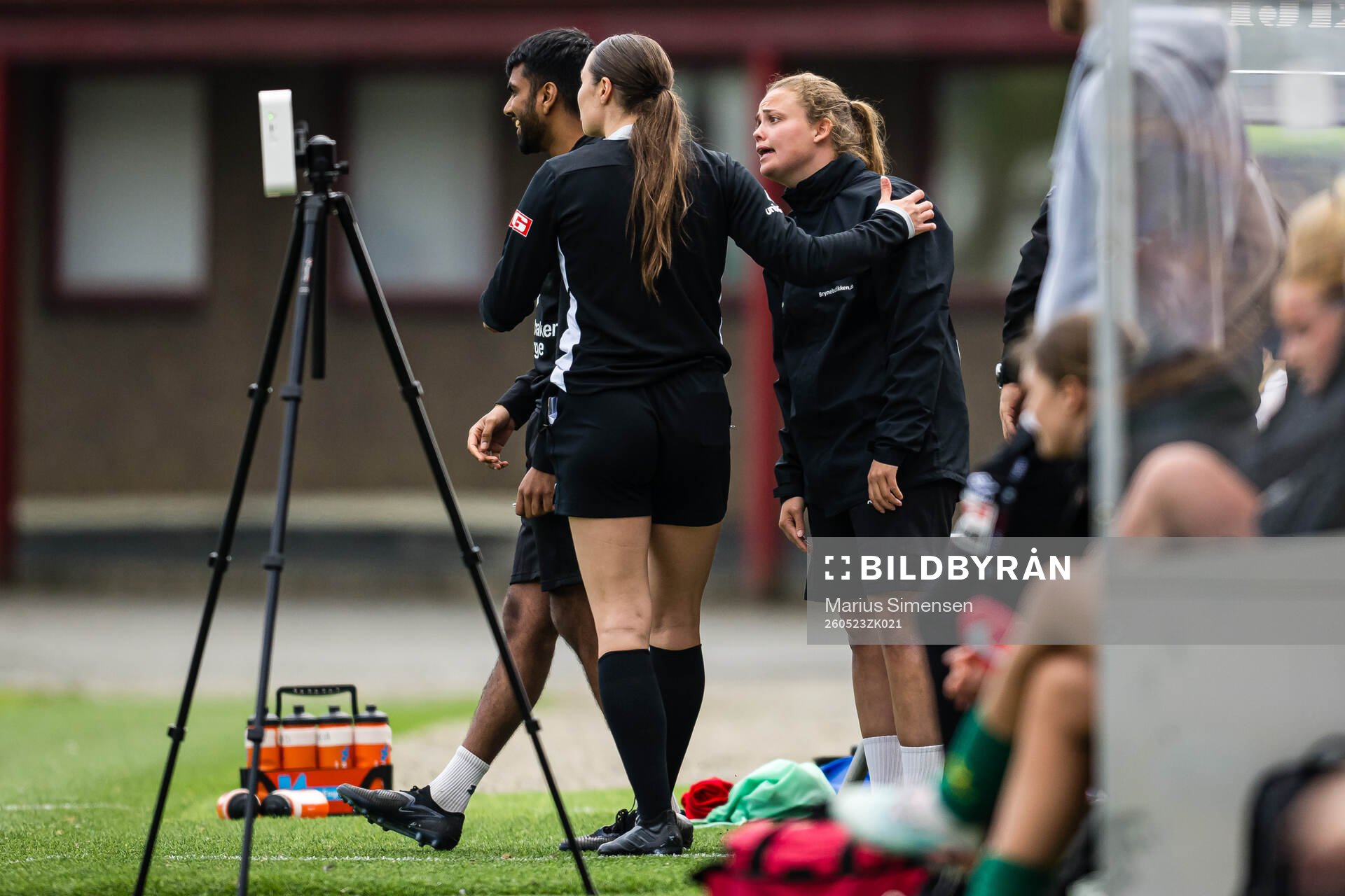 Head coach Anne Lise Olsen of Bryne and Josie Mirabell