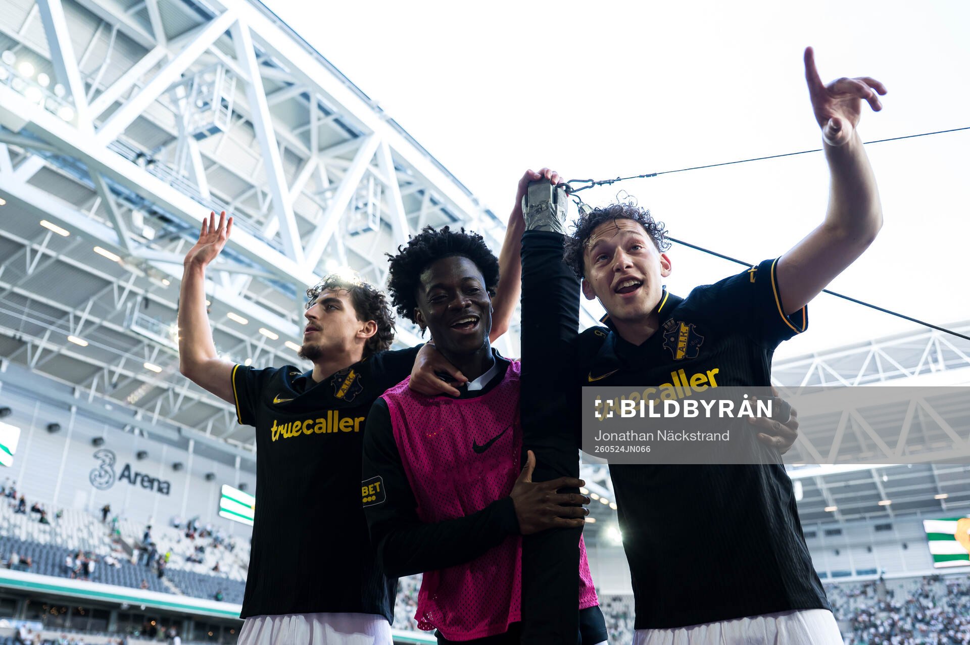 AIKs Victor Goncalves Andersson jublar