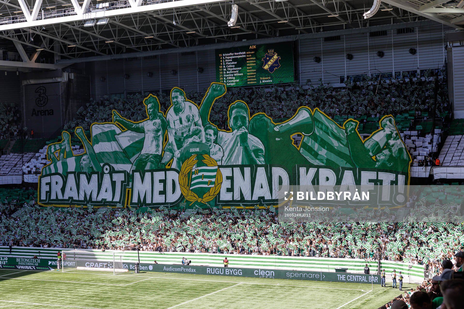 Hammarbys supportrar med ett tifo