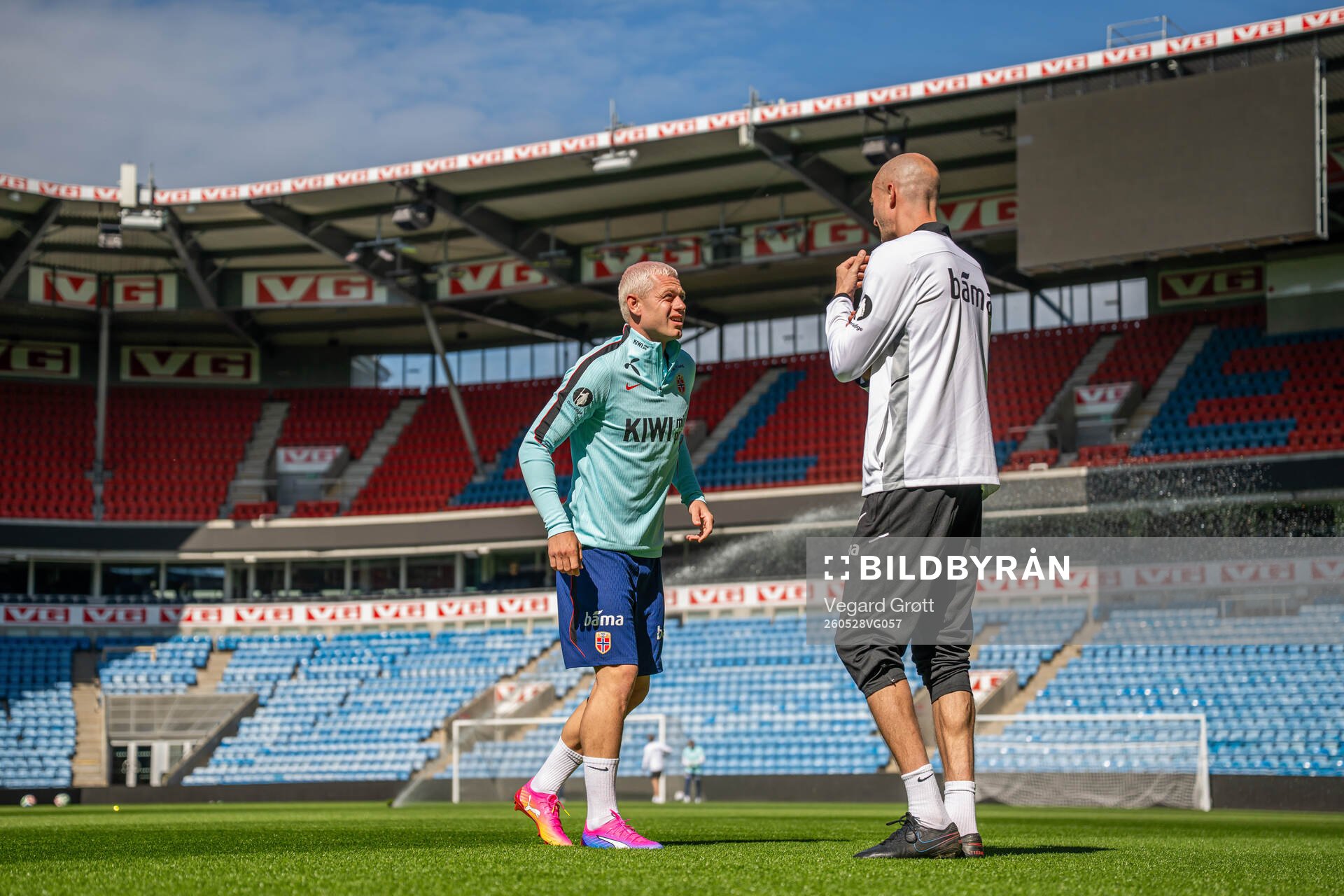 Julian Ryerson and Brede Hangeland, player manager of the