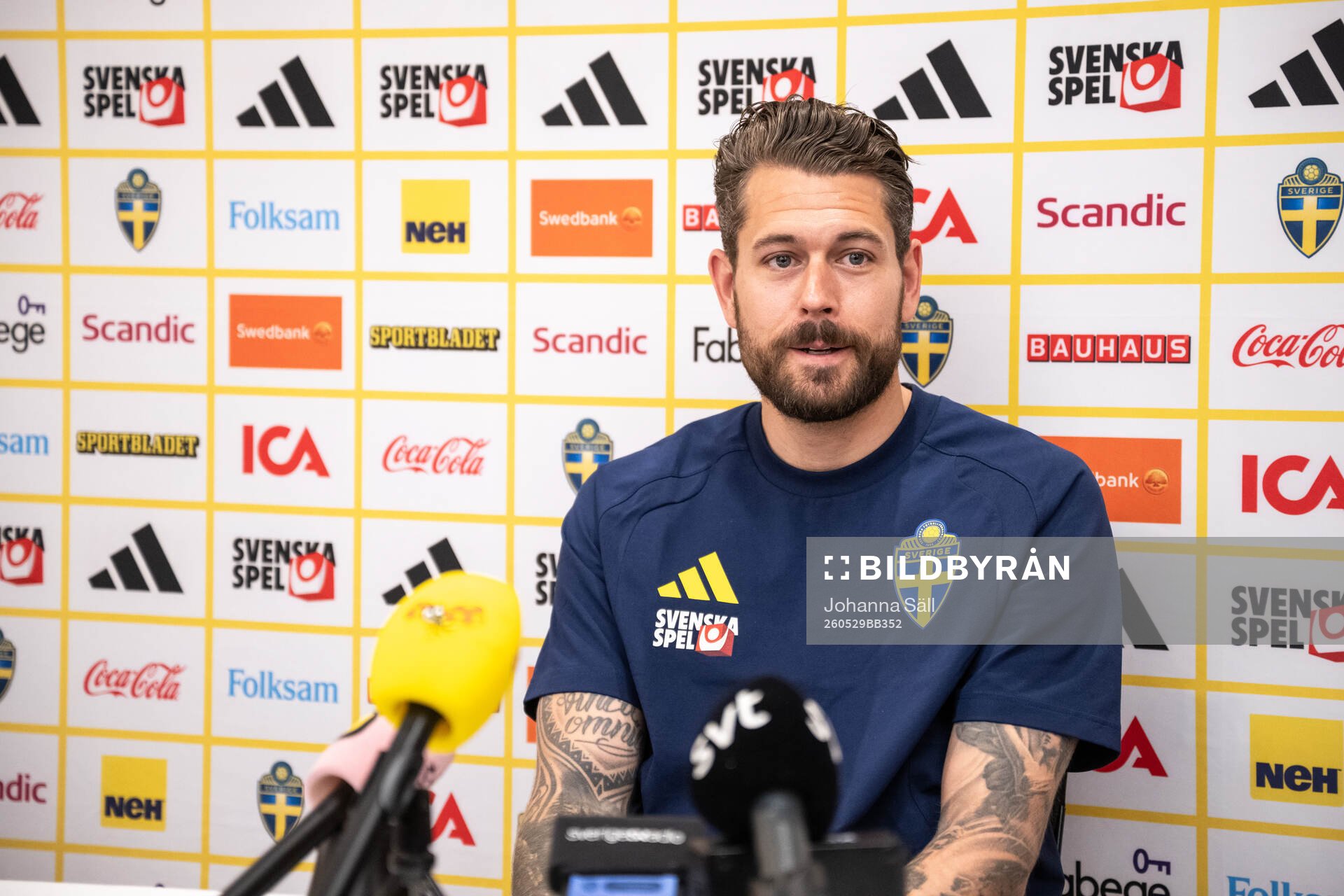 goalkeeper Kristoffer Nordfeldt of the Swedish national
