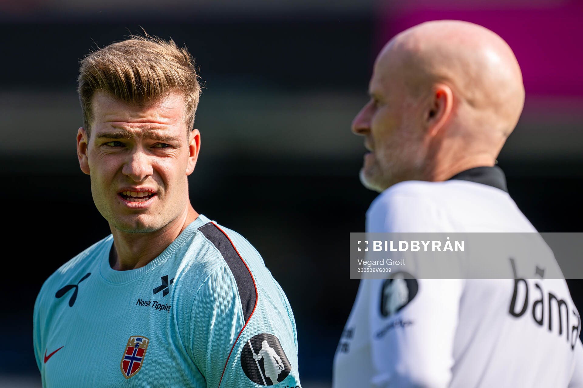 Alexander Sørloth and Ståle Solbakken, head coach of the