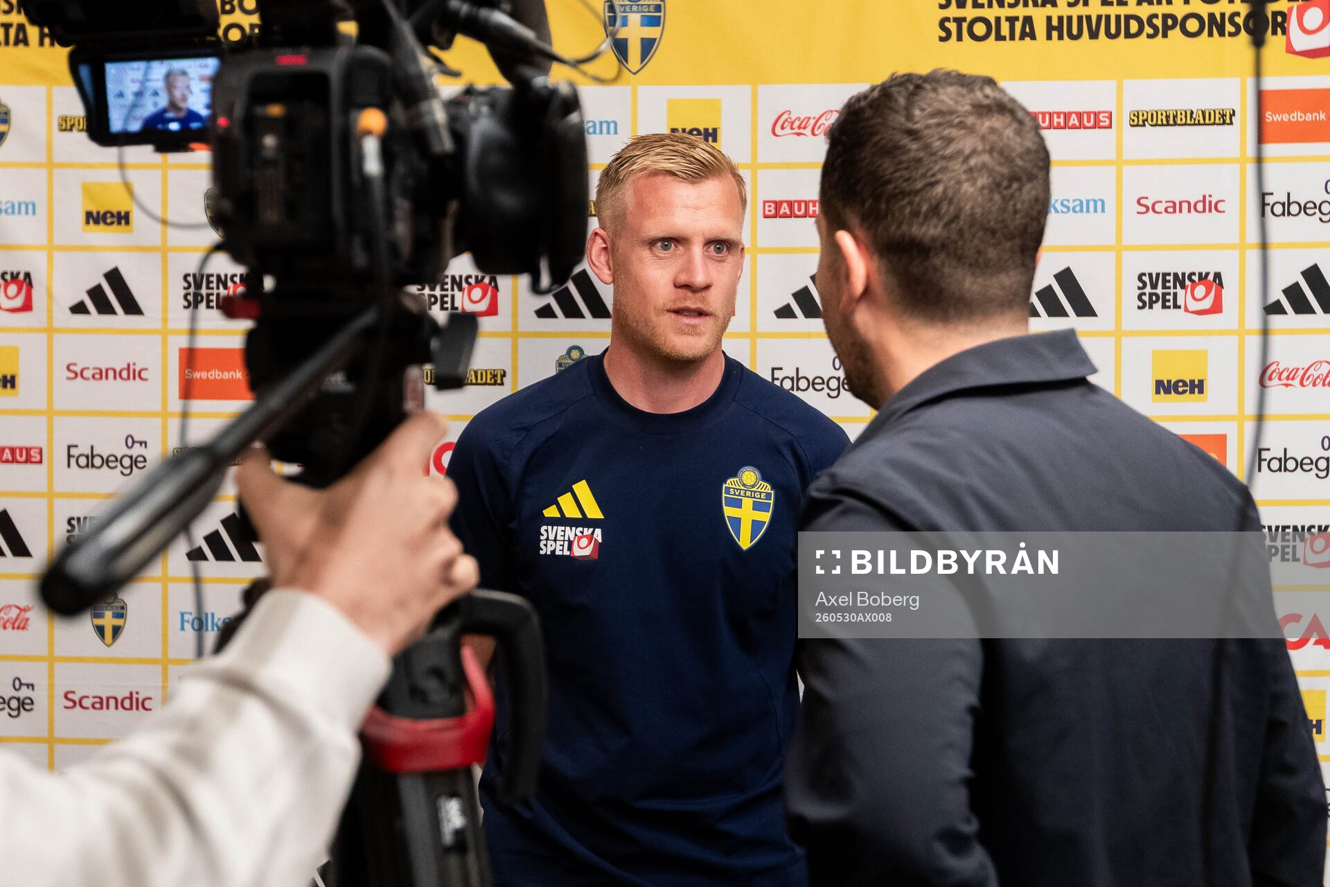 Goalkeeper coach Linus Kandolin of the Swedish national