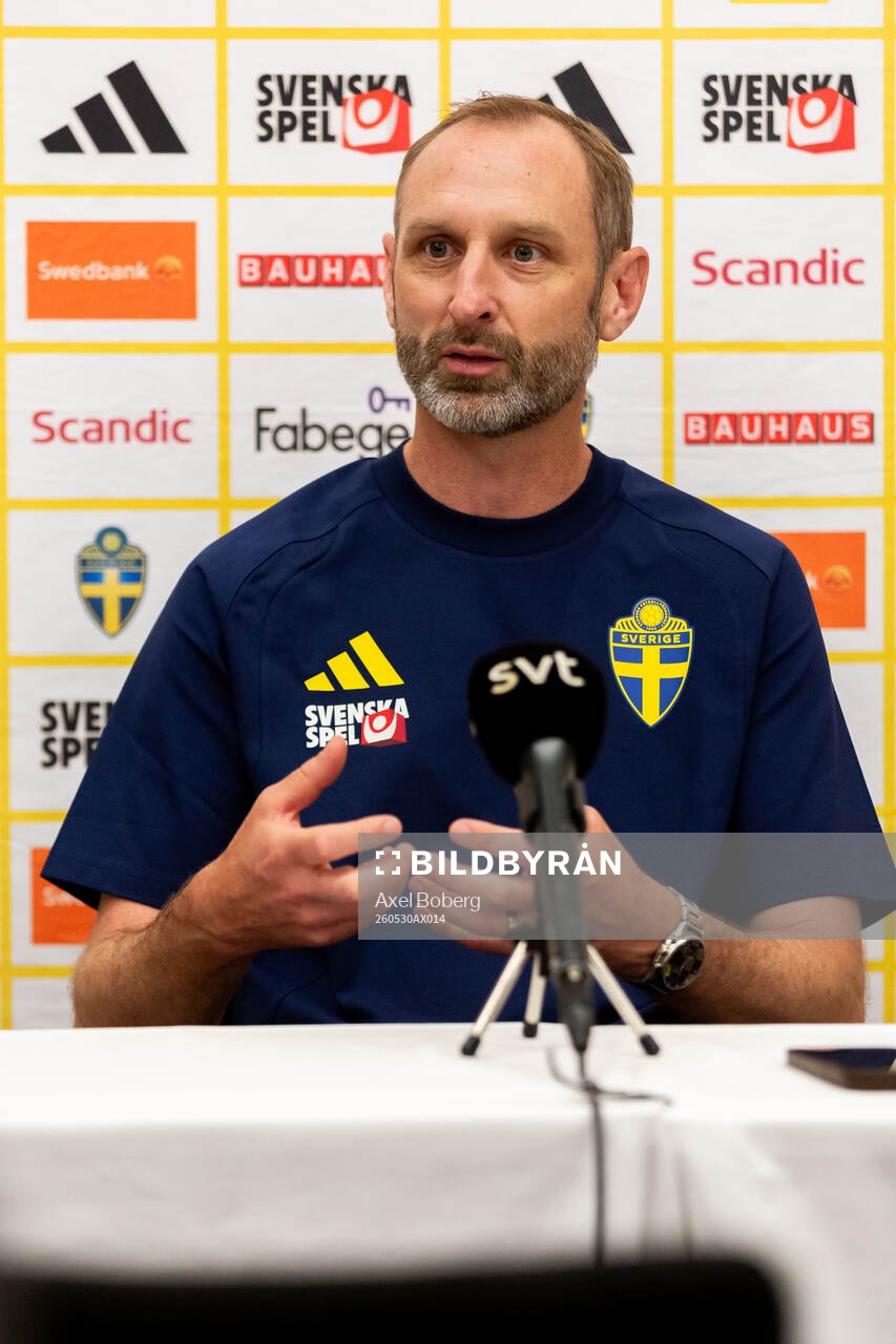 Assistant coach Andreas Georgson of the Swedish national