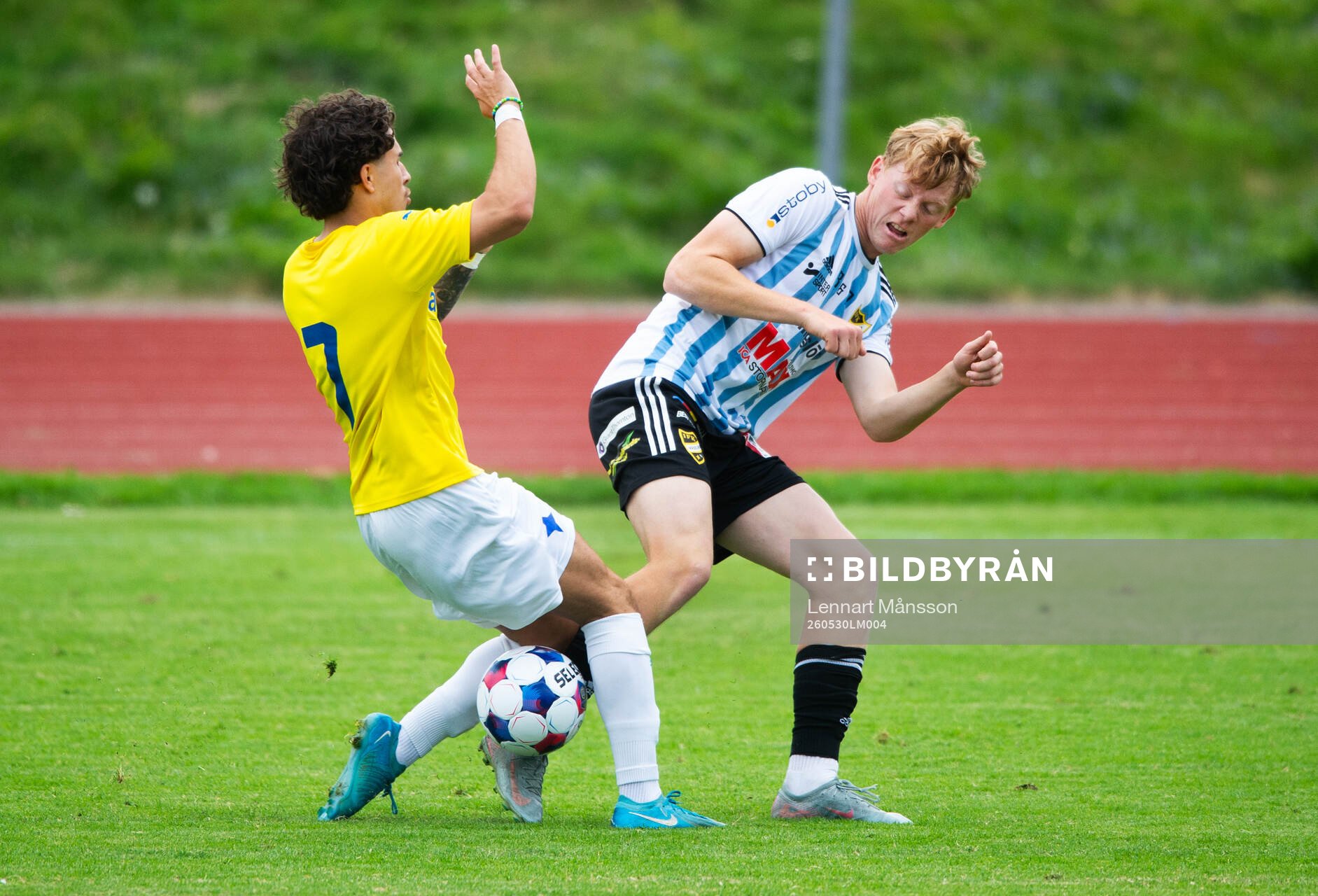 IFK Malmös Robin Ottosson och IFK Hässleholms Fabian