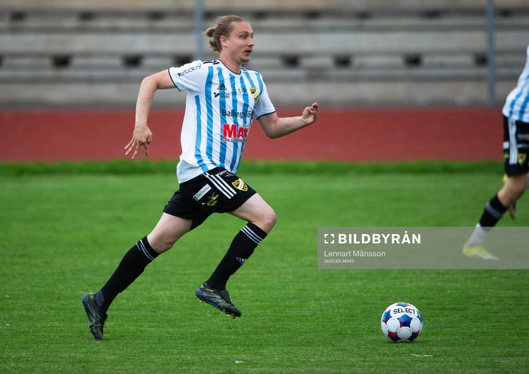 IFK Hässleholms Lucas Johnsson i matchen i division 3