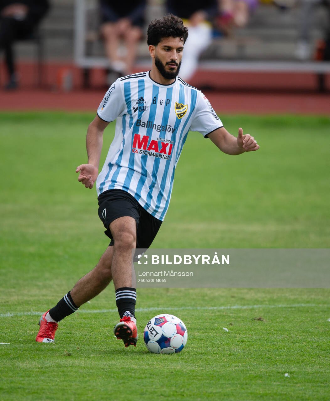 IFK Hässleholms Mustafa Owaid i matchen i division 3