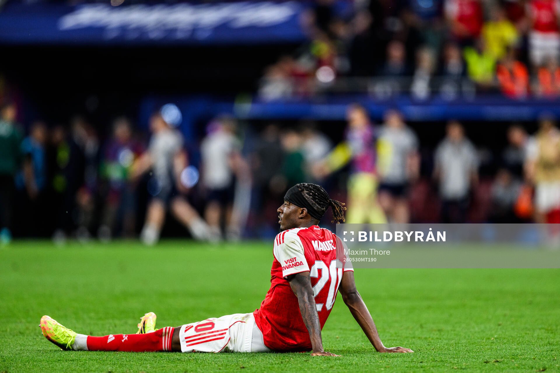 Noni Madueke of Arsenal looks dejected