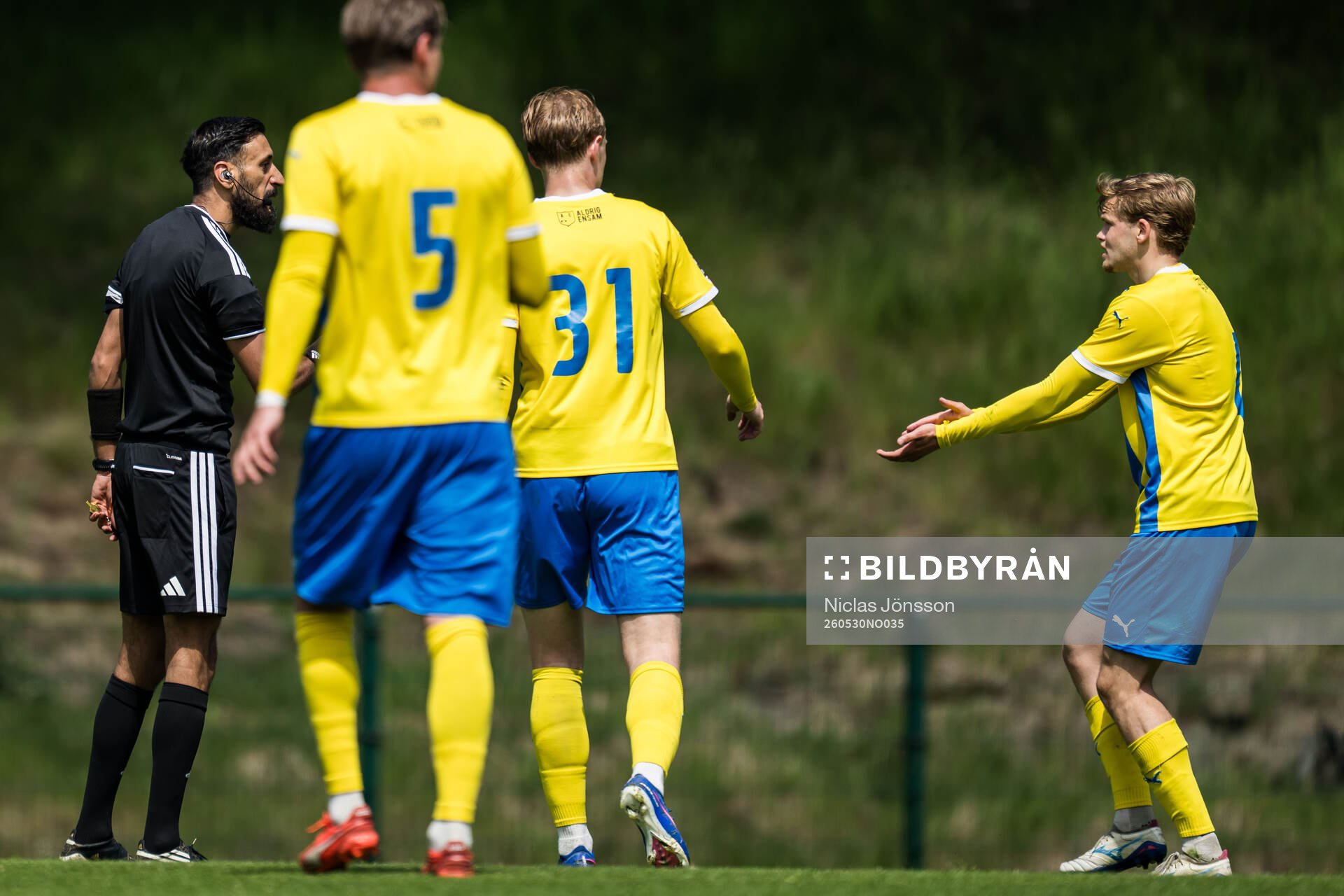 Domare Mohamed Rachid och Eskilsminnes Leo Frigell Jansson
