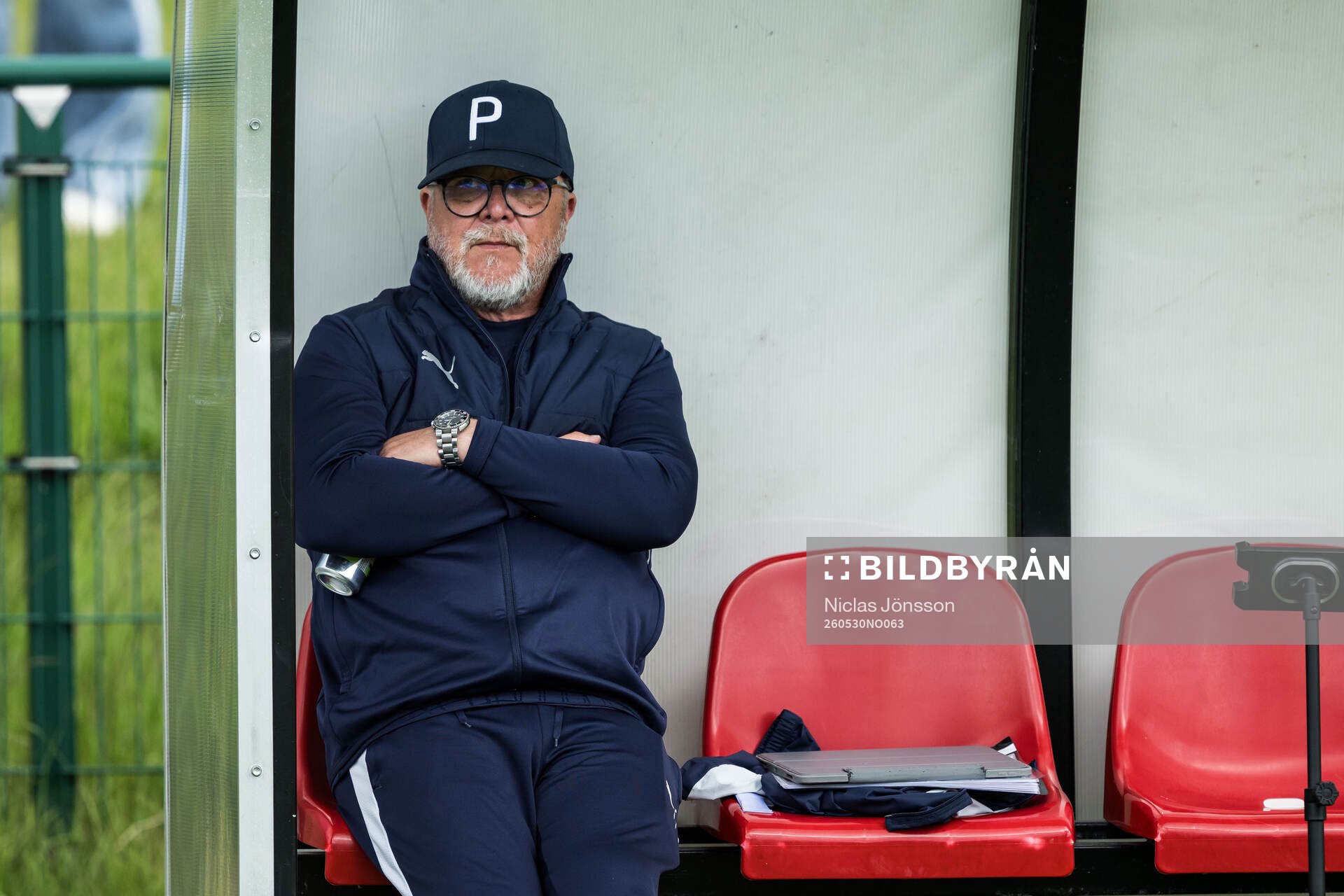 Eskilsminnes tränare Roar Hansen deppar