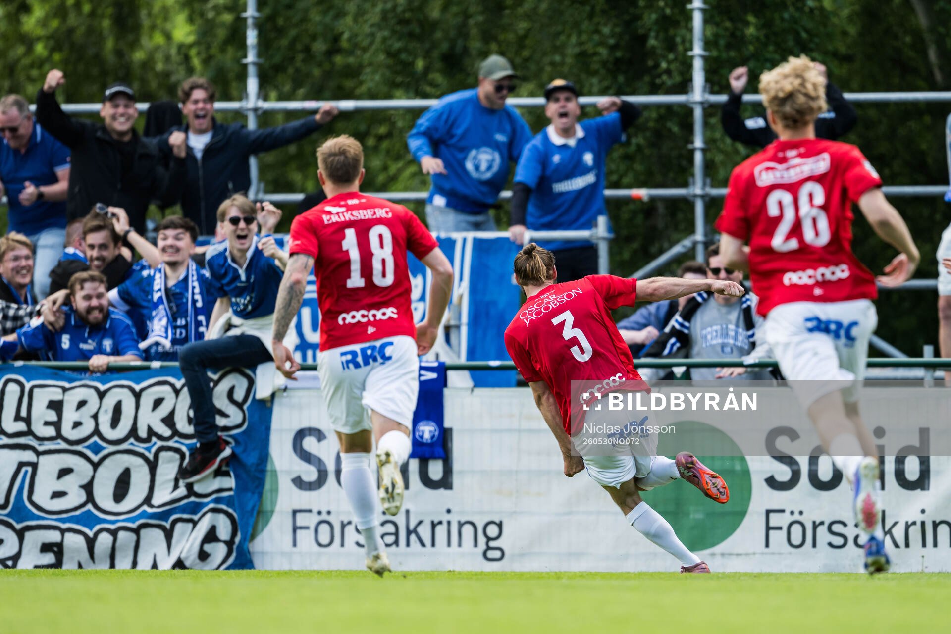 Trelleborgs Oskar Sverrisson jublar
