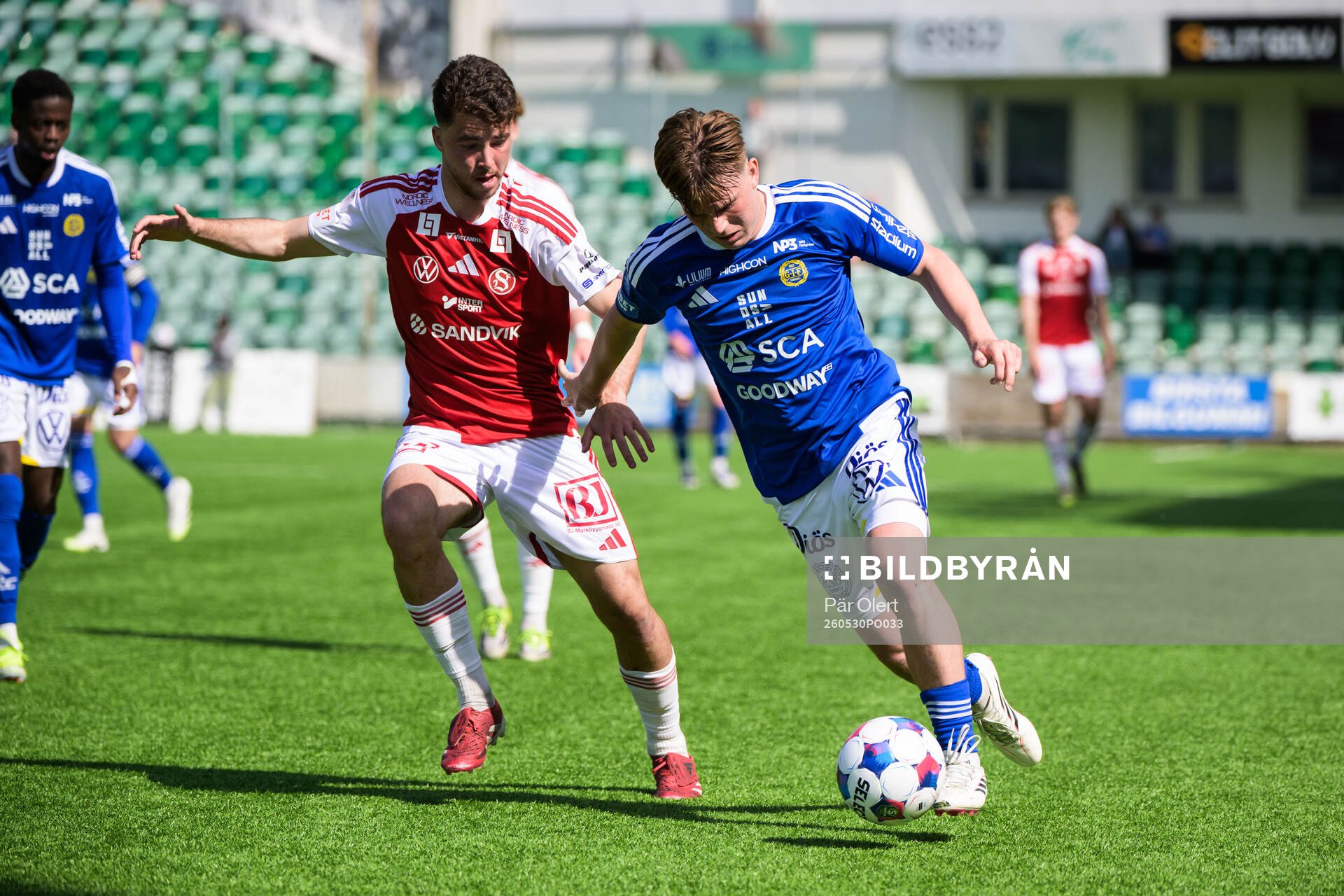 Sandvikens Adam Kiani och GIF Sundsvalls Jeremiah Björnler