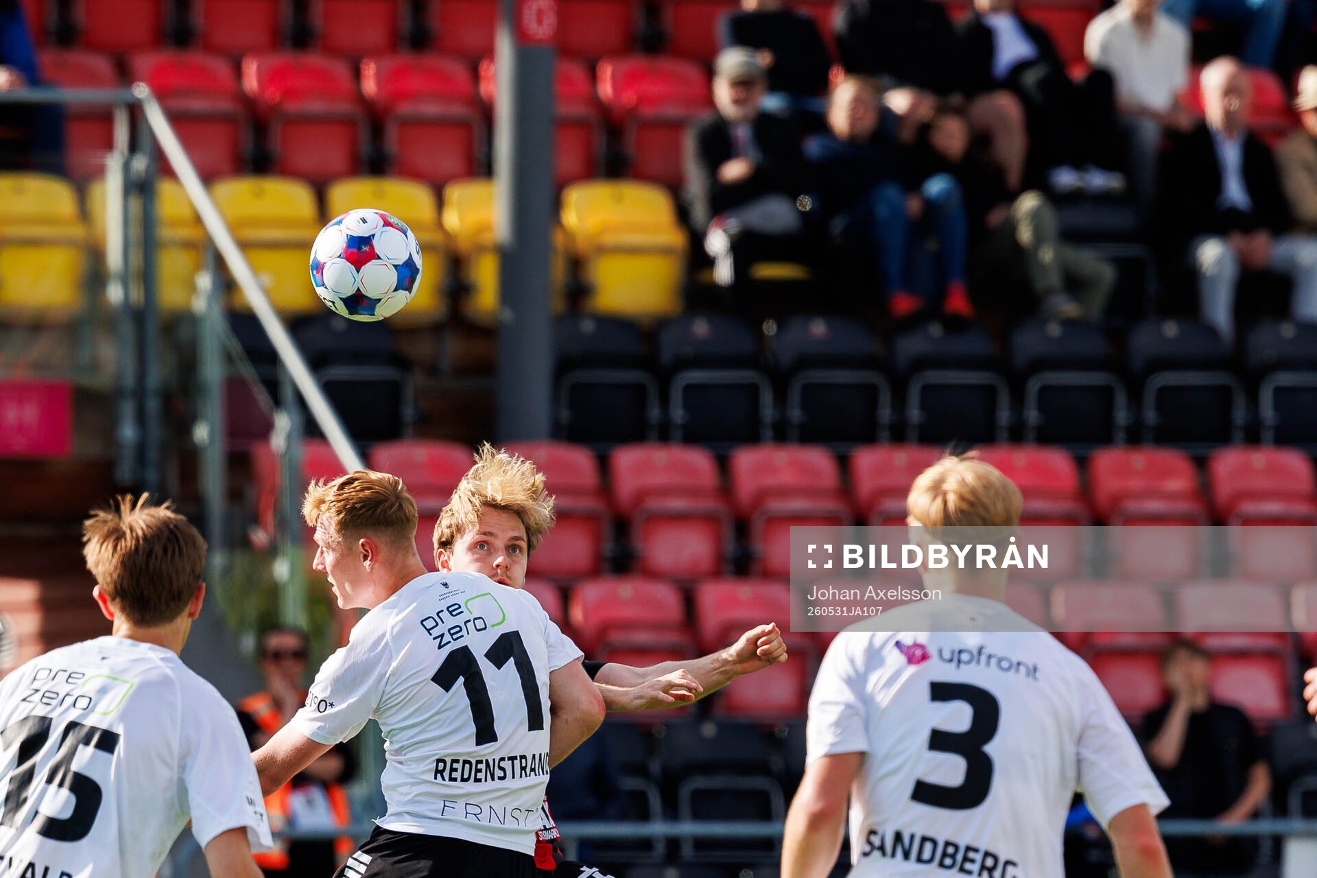 Örebros Christopher Redenstrand och Östersunds Simon