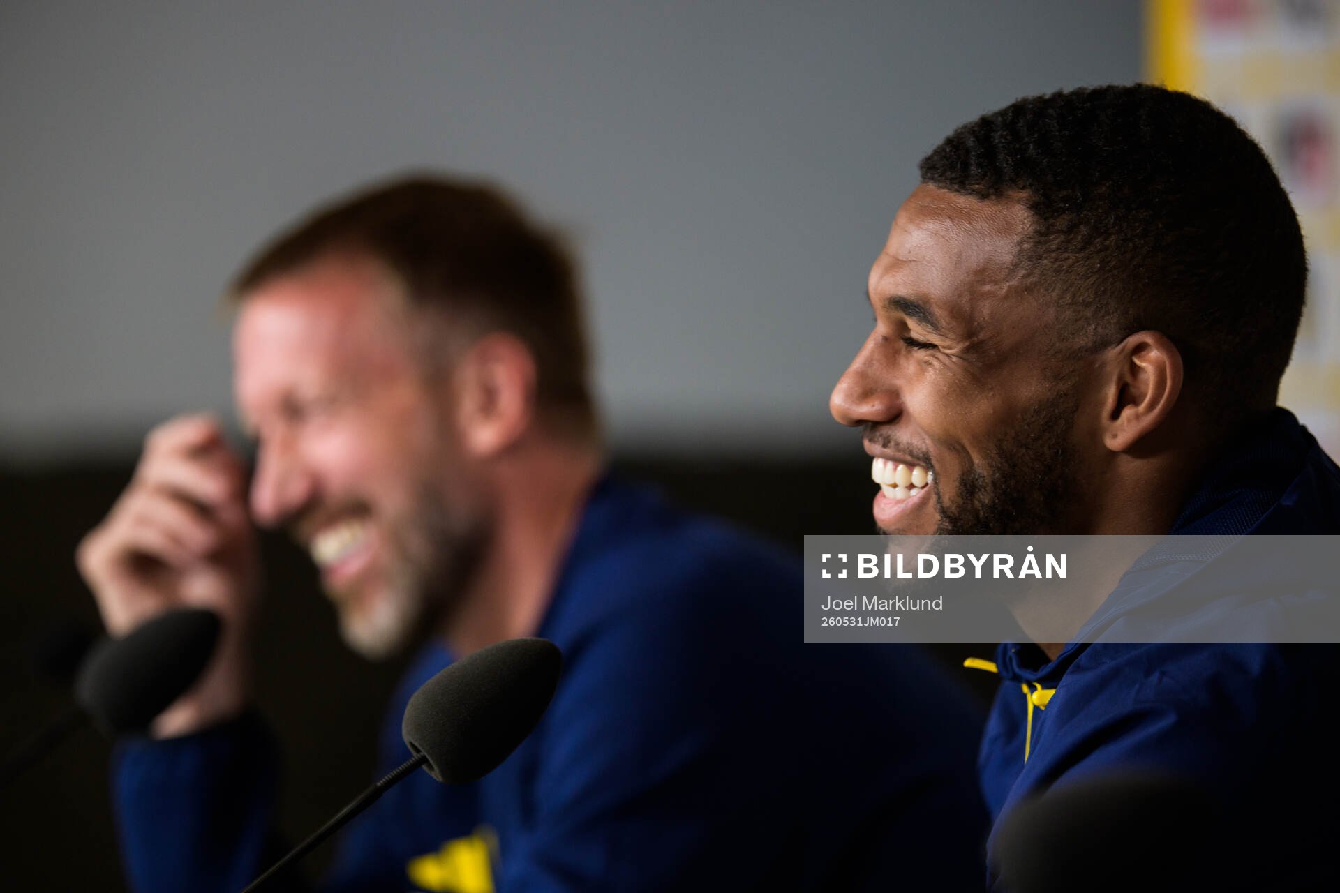 Head coach Graham Potter and Isak Hien of the Swedish