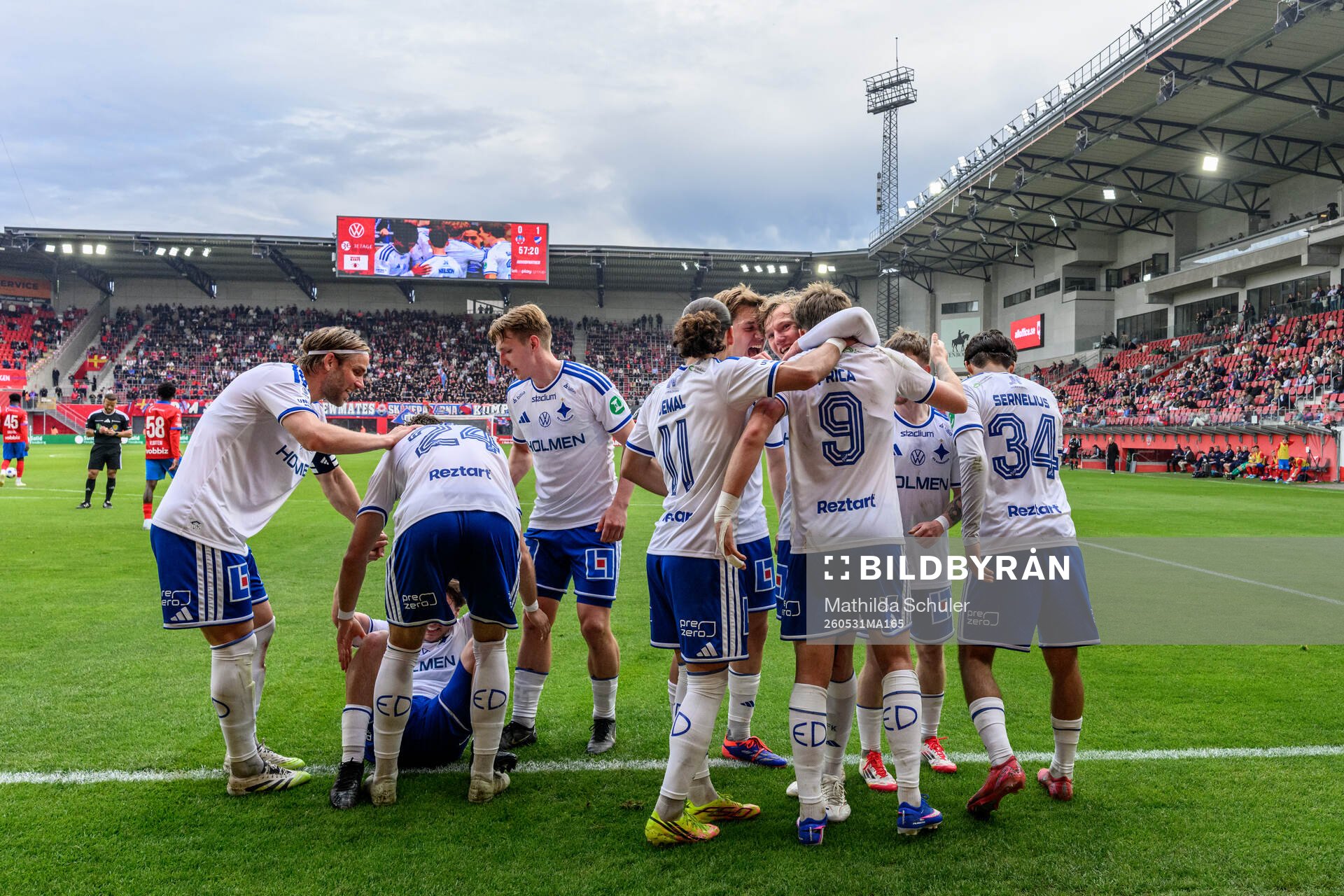 IFK Norrköpings spelare jublar