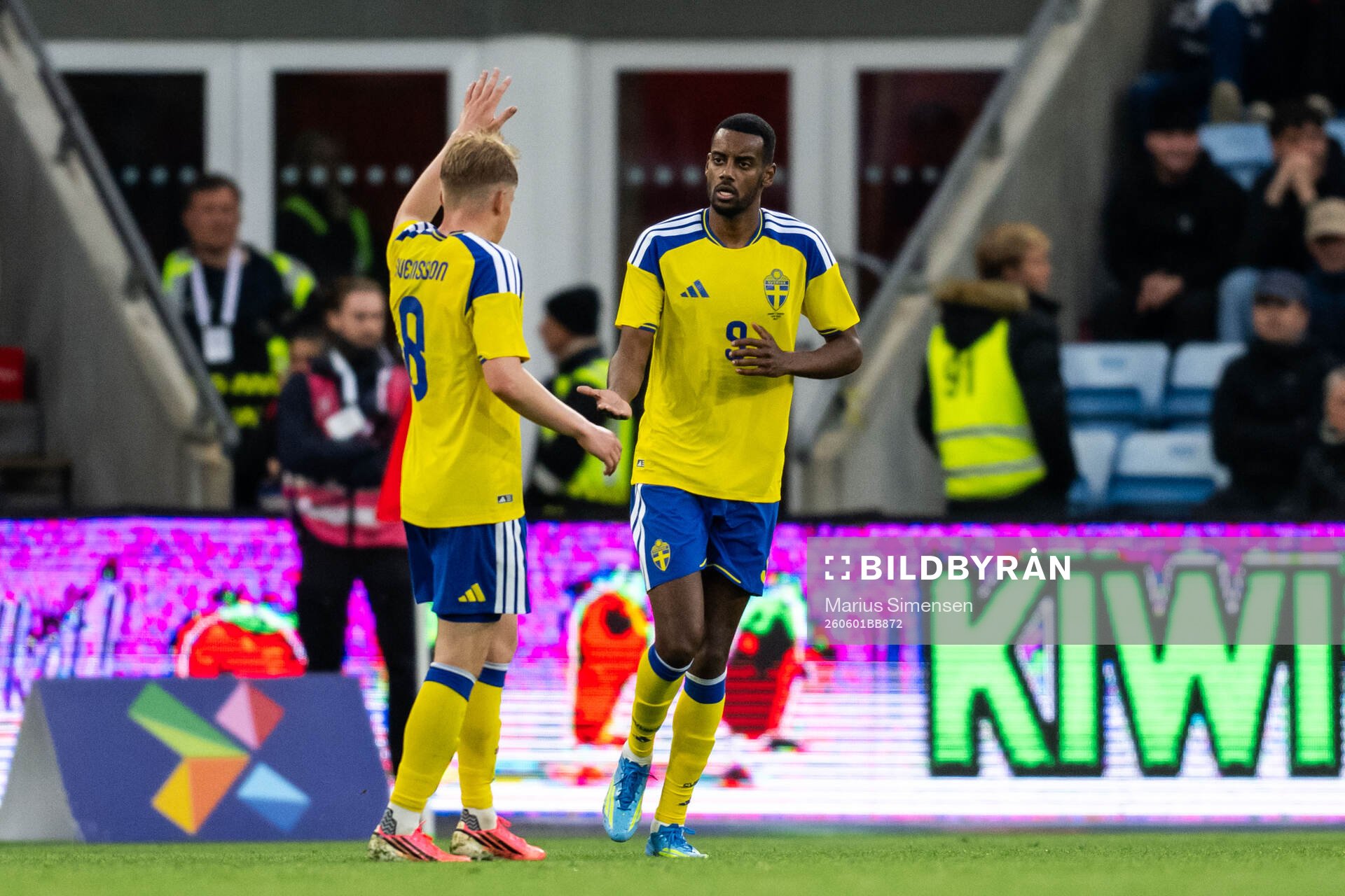 Alexander Isak of Sweden celebrates with Daniel Svensson