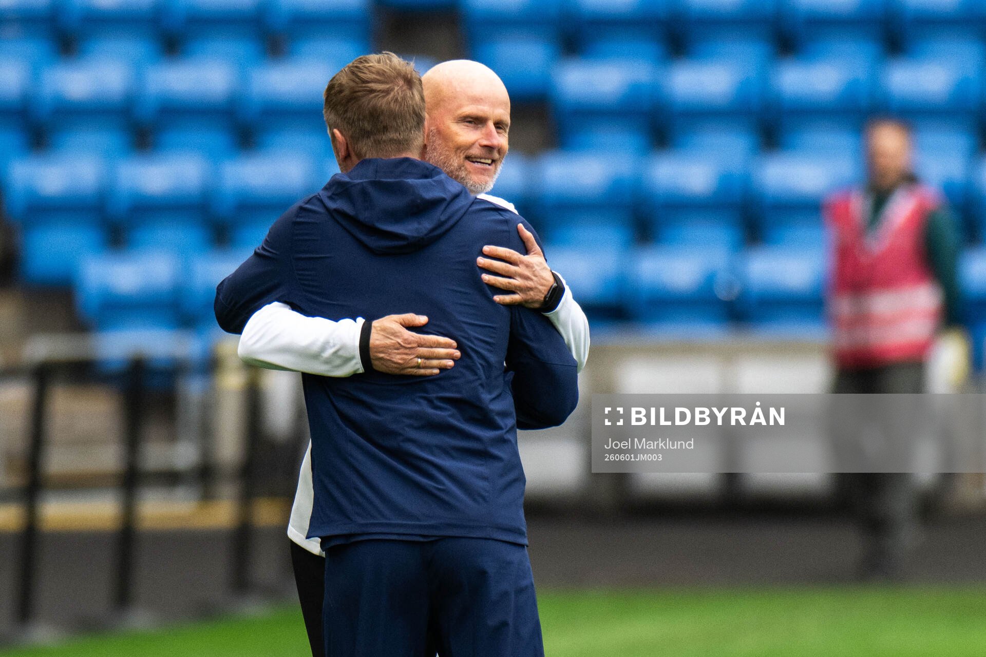 Head coach Ståle Solbakken of Norway and Head coach Graham