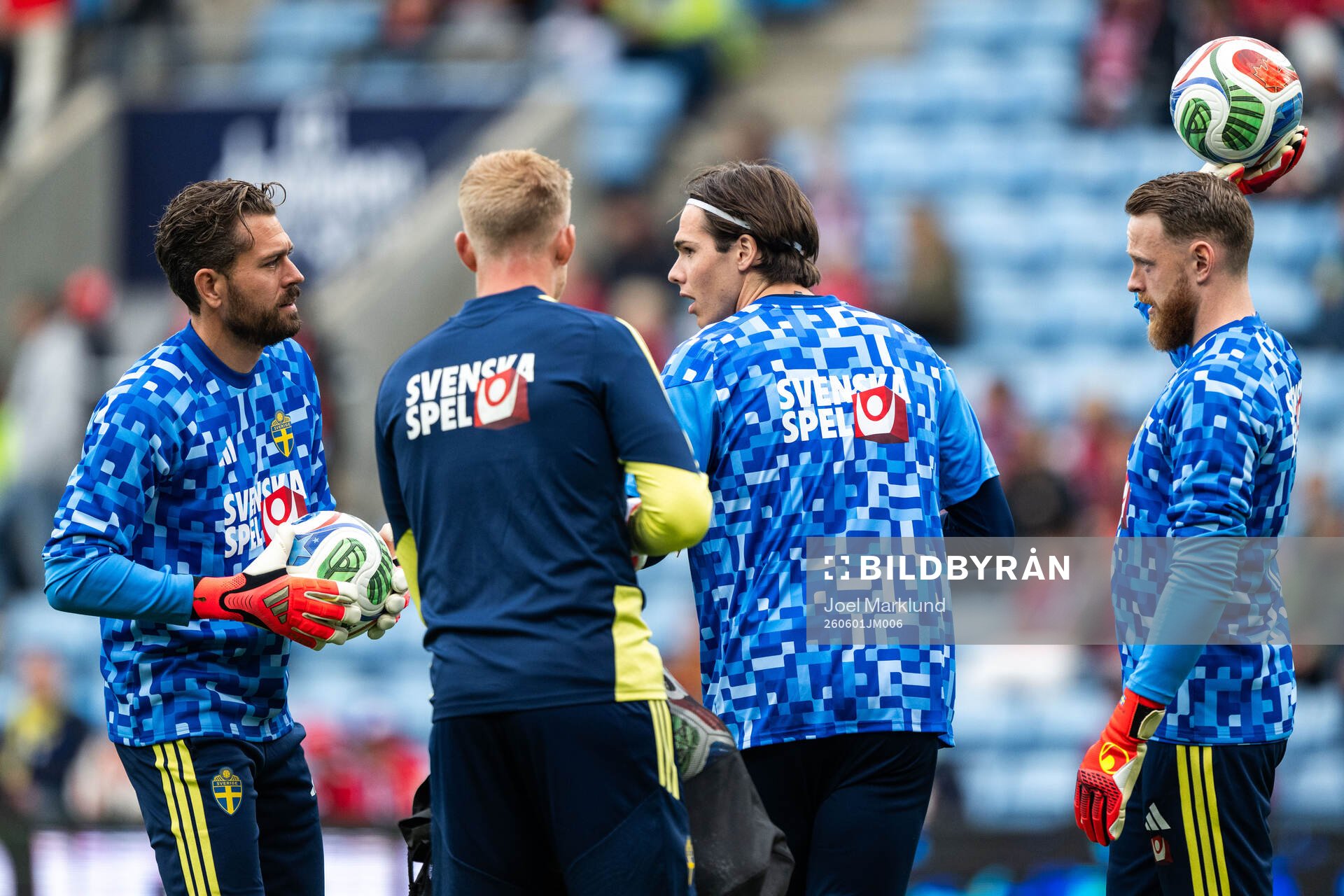 Goalkeeper Kristoffer Nordfeldt, goalkeeper coach Linus