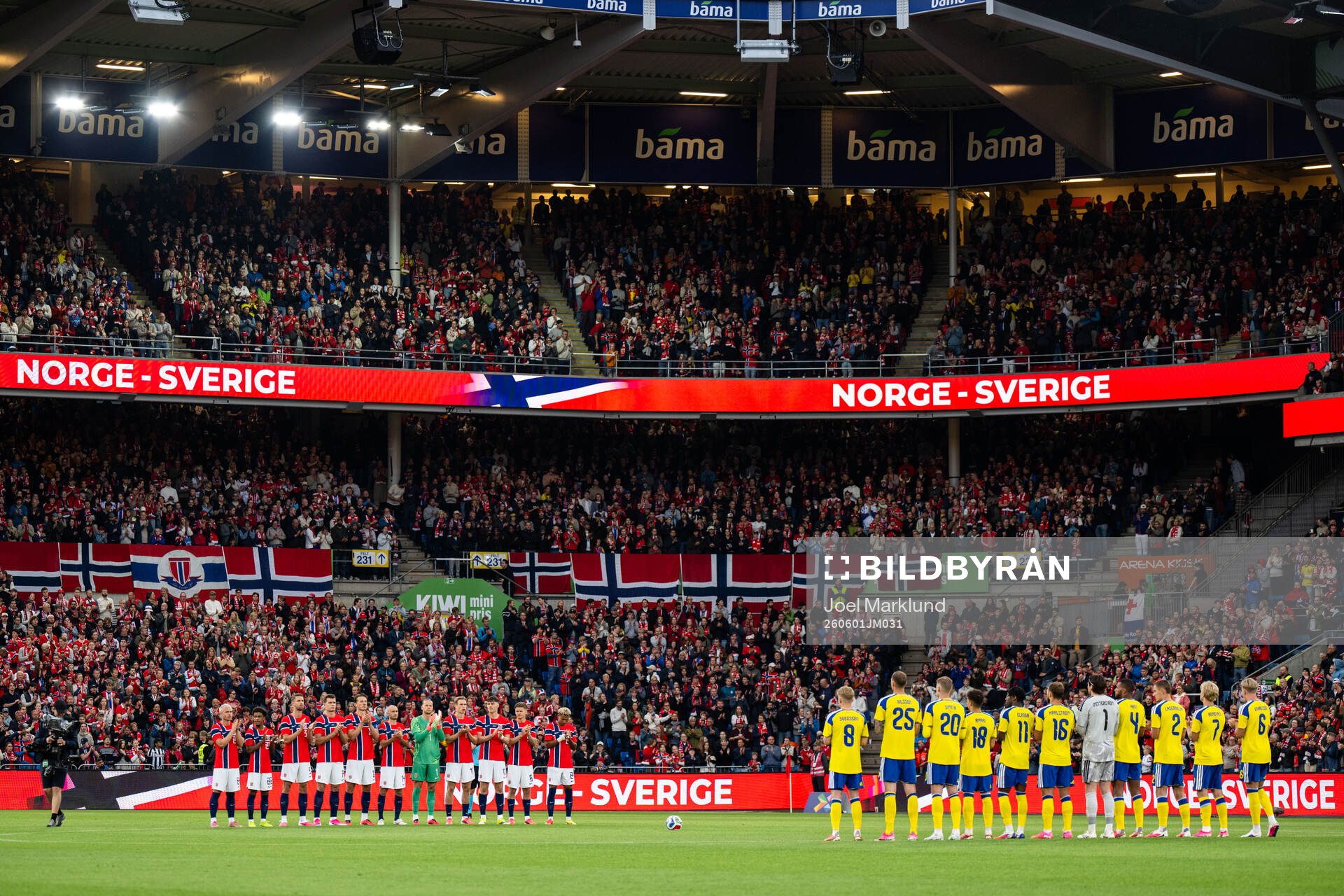 A minute of applause for Tom Lund