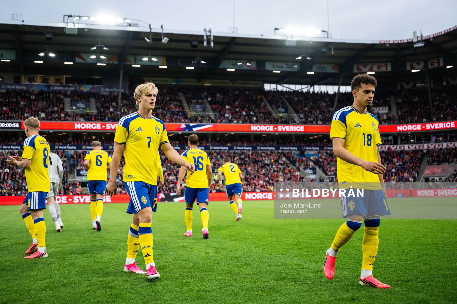 Lucas Bergvall and Yasin Ayari of Sweden