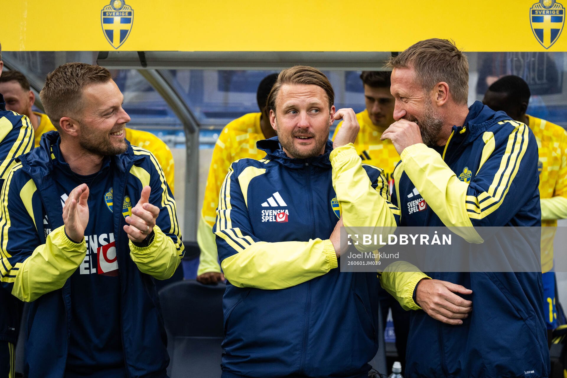 Assistant coach Sebastian Larsson, assistant coach Björn