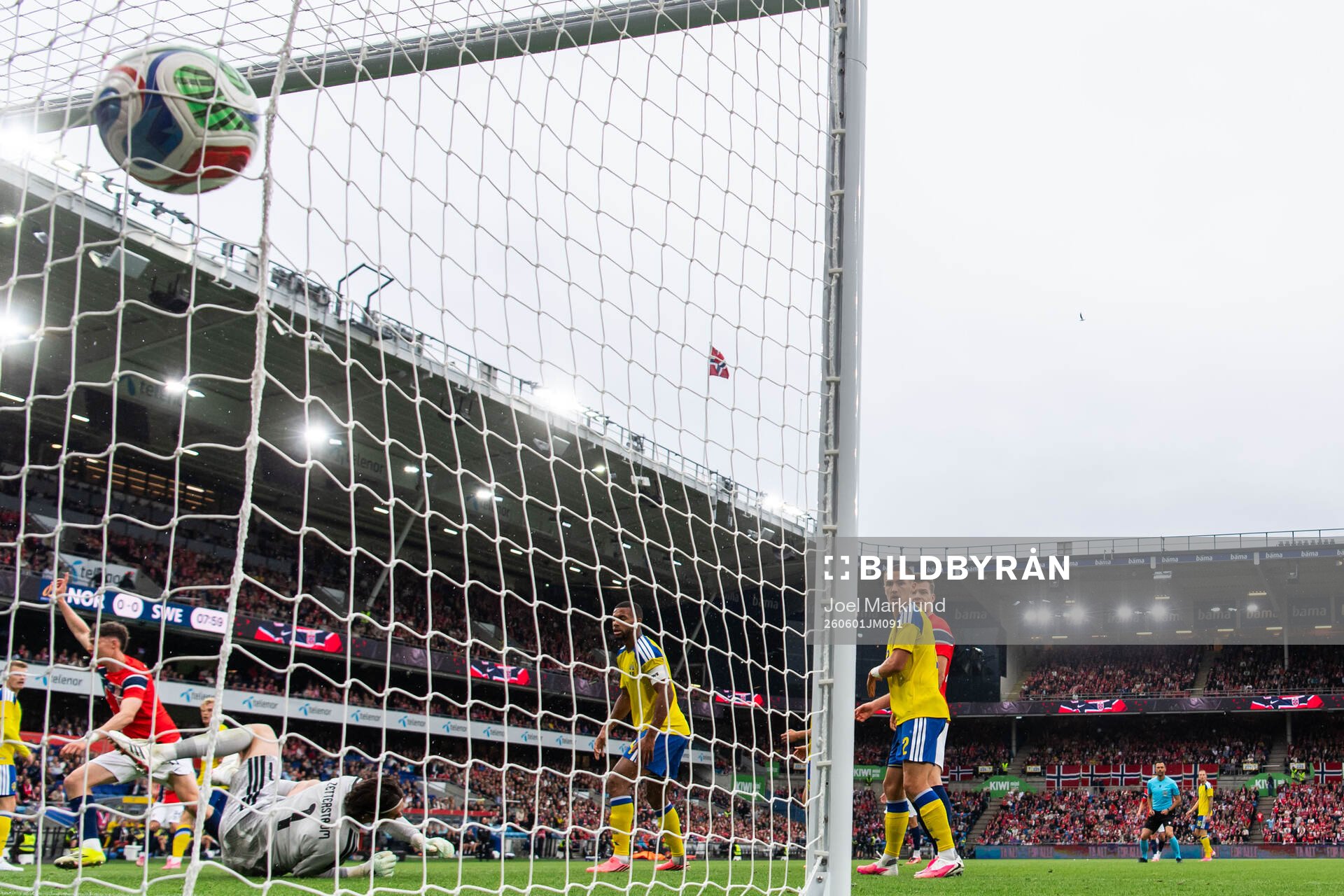 Jørgen Strand Larsen of Norway celebrates
