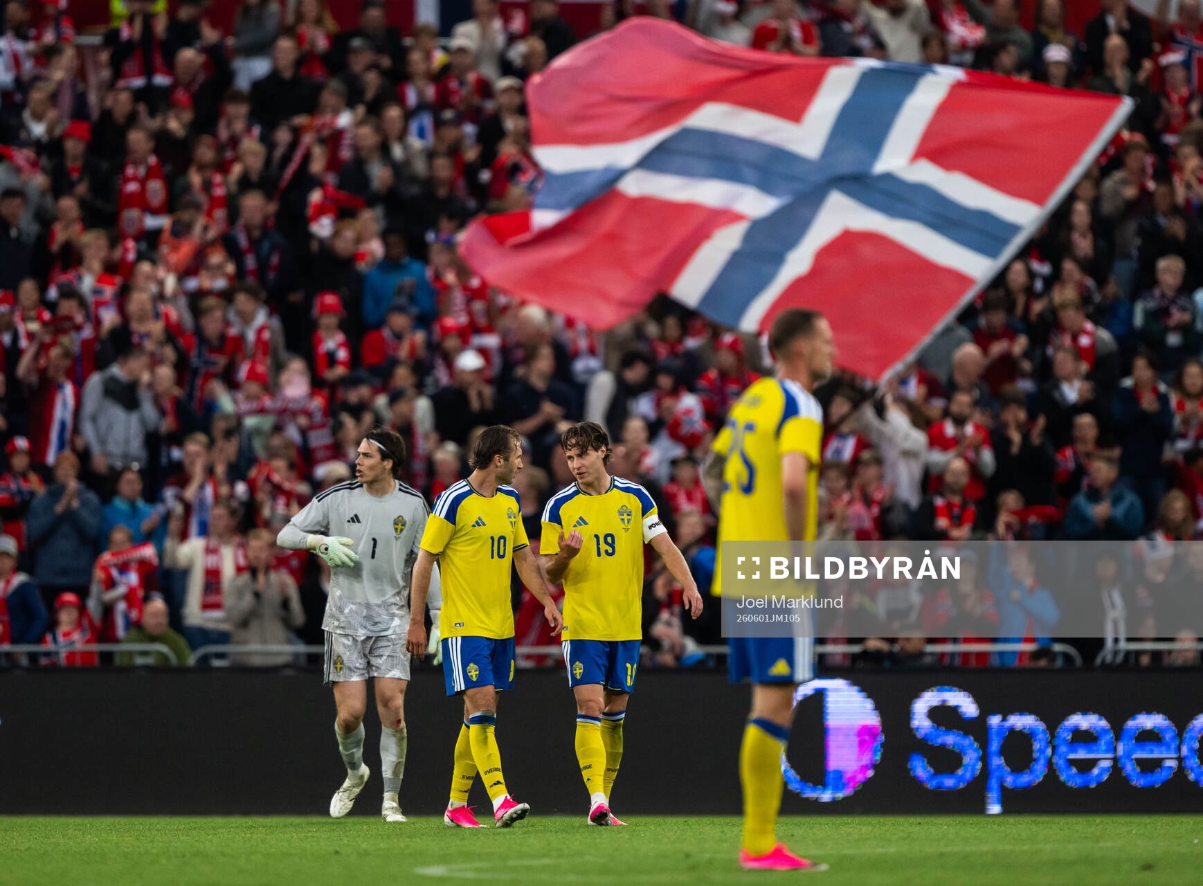 Goalkeeper Jacob Widell Zetterström, Benjamin Nygren and