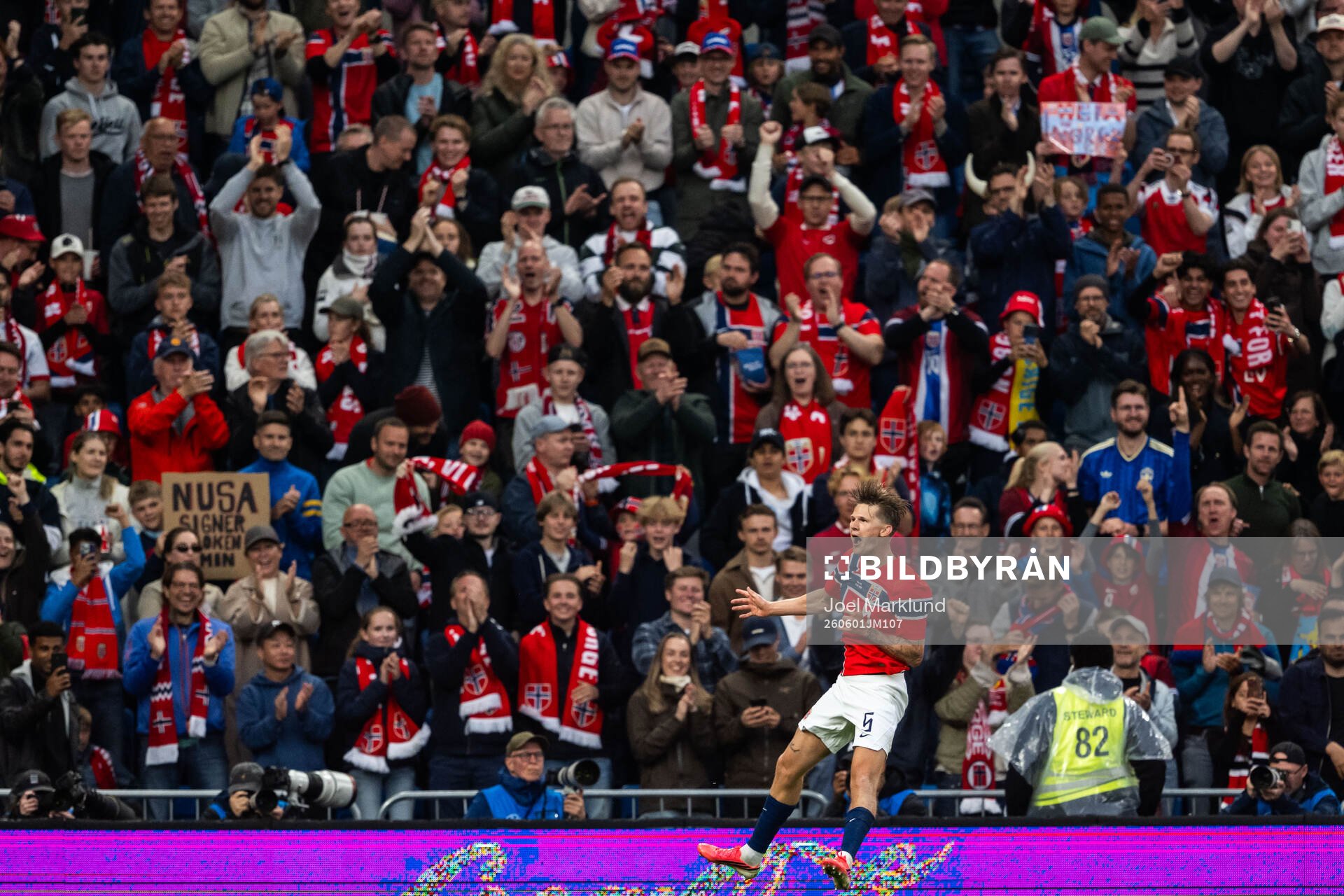 David Møller Wolfe of Norway celebrate