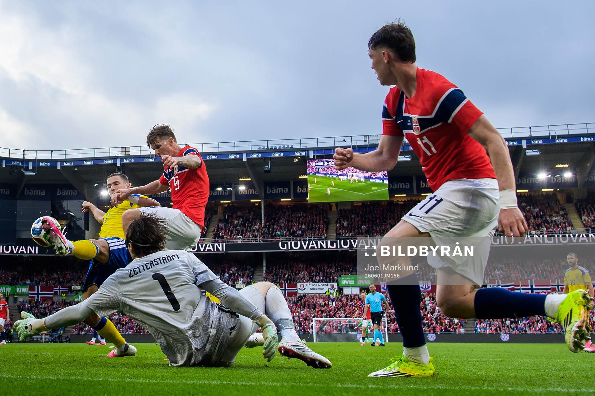 Gustaf Lagerbielke and goalkeeper Jacob Widell Zetterström